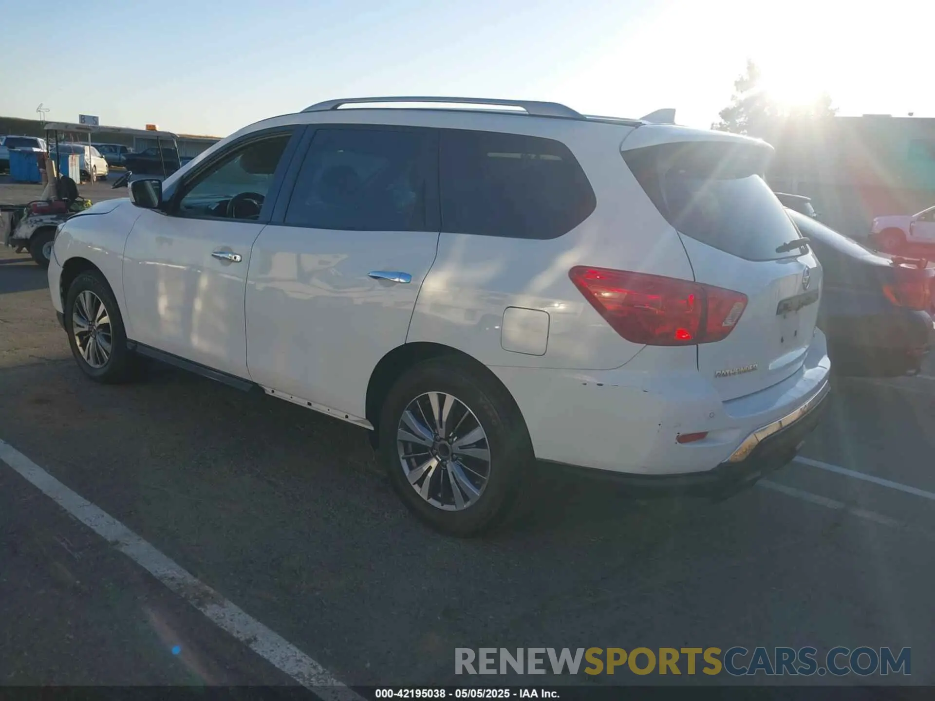 3 Фотография поврежденного автомобиля 5N1DR2MN7KC634136 NISSAN PATHFINDER 2019