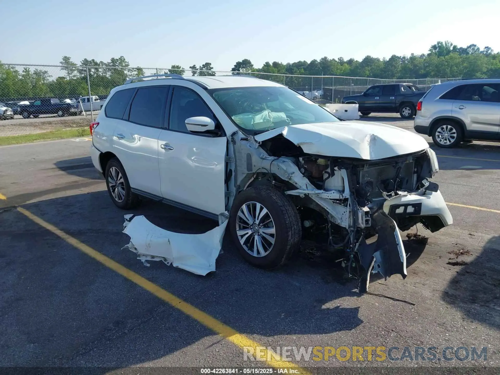 1 Photograph of a damaged car 5N1DR2MN9KC628340 NISSAN PATHFINDER 2019
