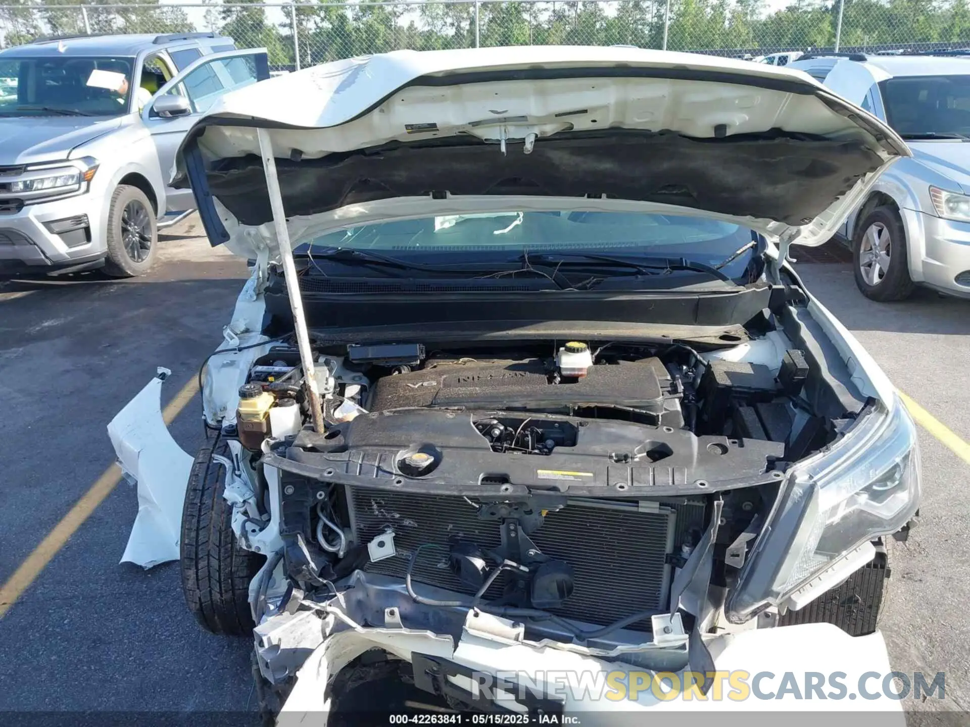 10 Photograph of a damaged car 5N1DR2MN9KC628340 NISSAN PATHFINDER 2019