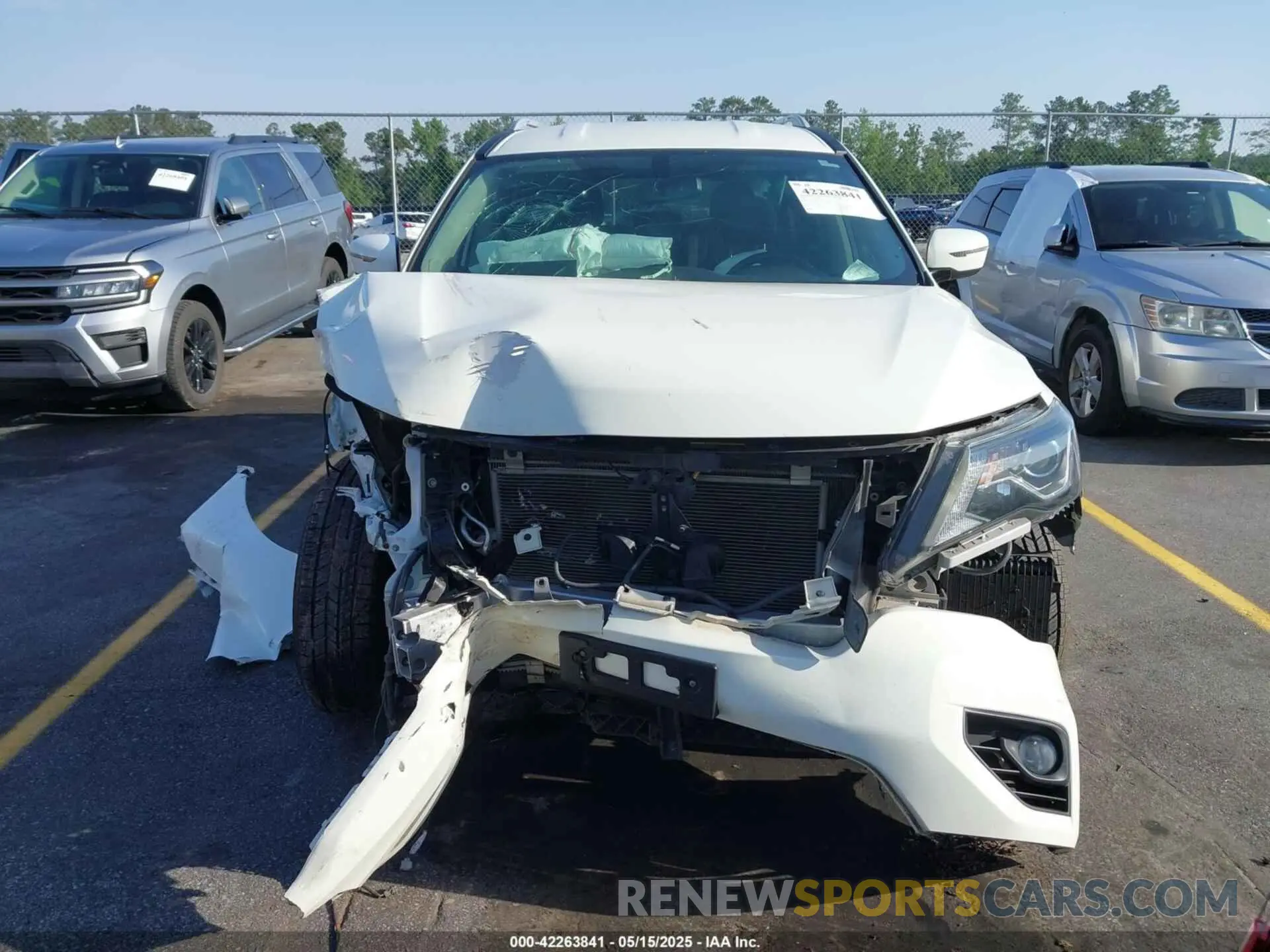 12 Photograph of a damaged car 5N1DR2MN9KC628340 NISSAN PATHFINDER 2019