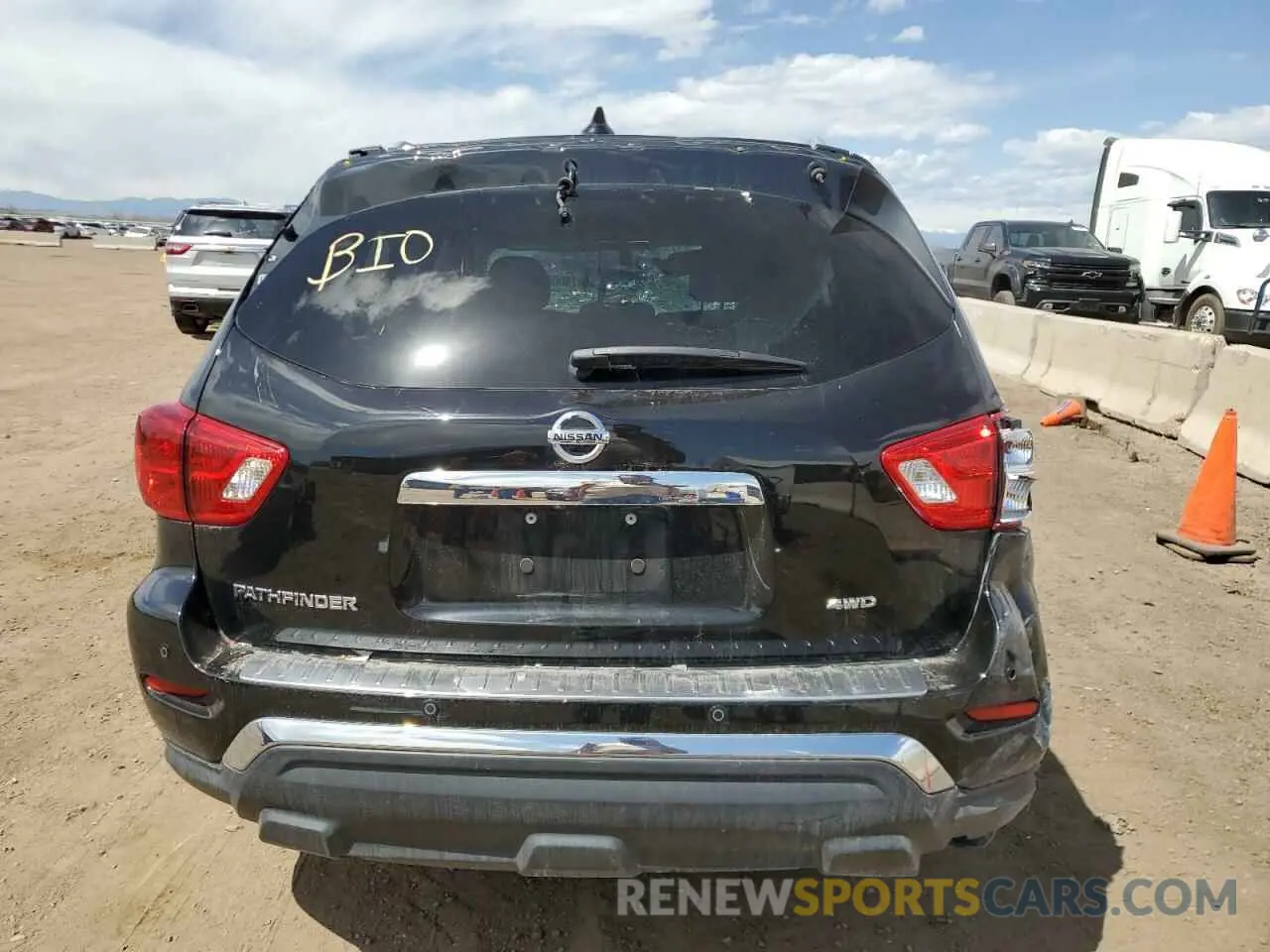 6 Photograph of a damaged car 5N1DR2AM2LC642044 NISSAN PATHFINDER 2020