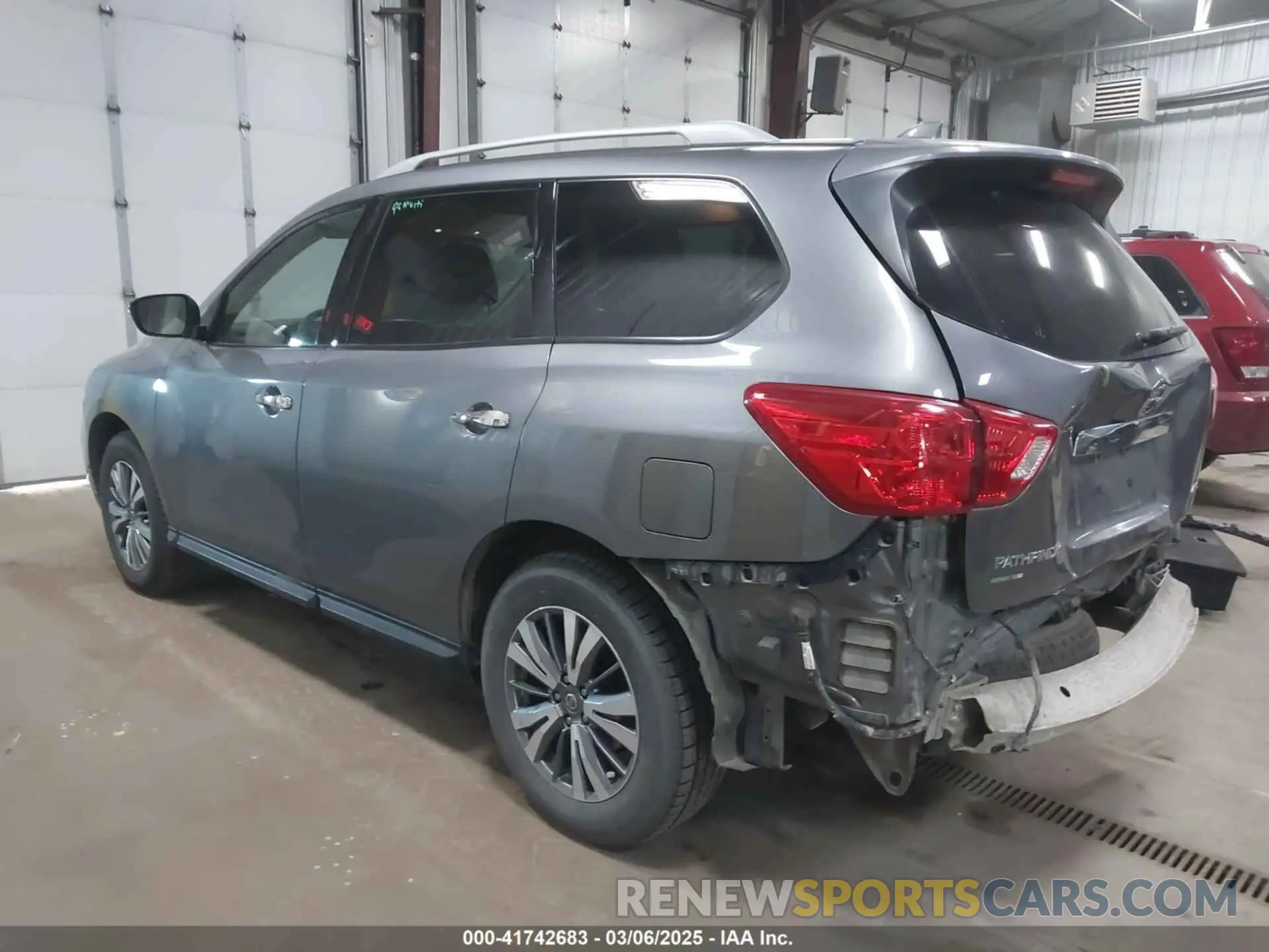 3 Photograph of a damaged car 5N1DR2AM9LC576835 NISSAN PATHFINDER 2020