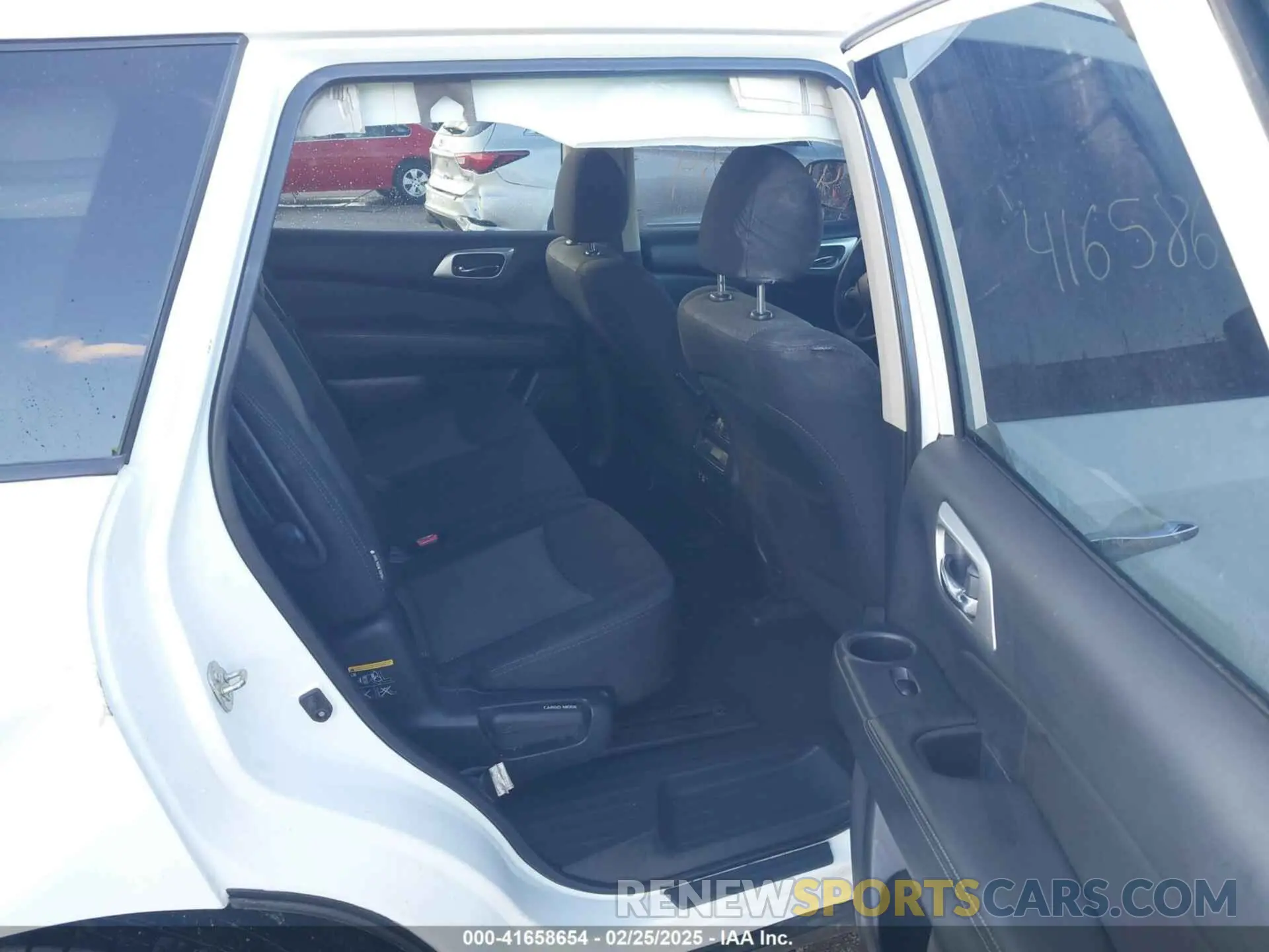 8 Photograph of a damaged car 5N1DR2AMXLC621393 NISSAN PATHFINDER 2020
