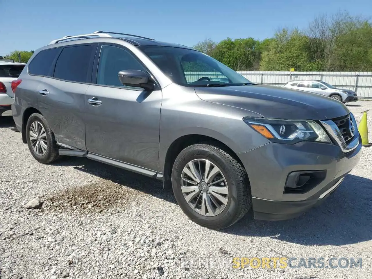 4 Photograph of a damaged car 5N1DR2AN5LC621701 NISSAN PATHFINDER 2020