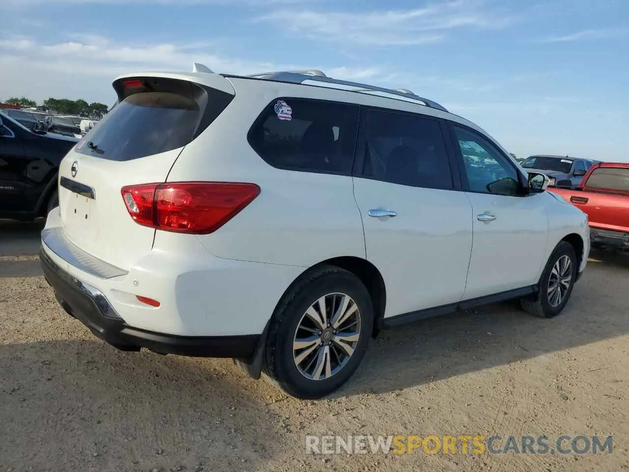 3 Photograph of a damaged car 5N1DR2AN6LC642024 NISSAN PATHFINDER 2020