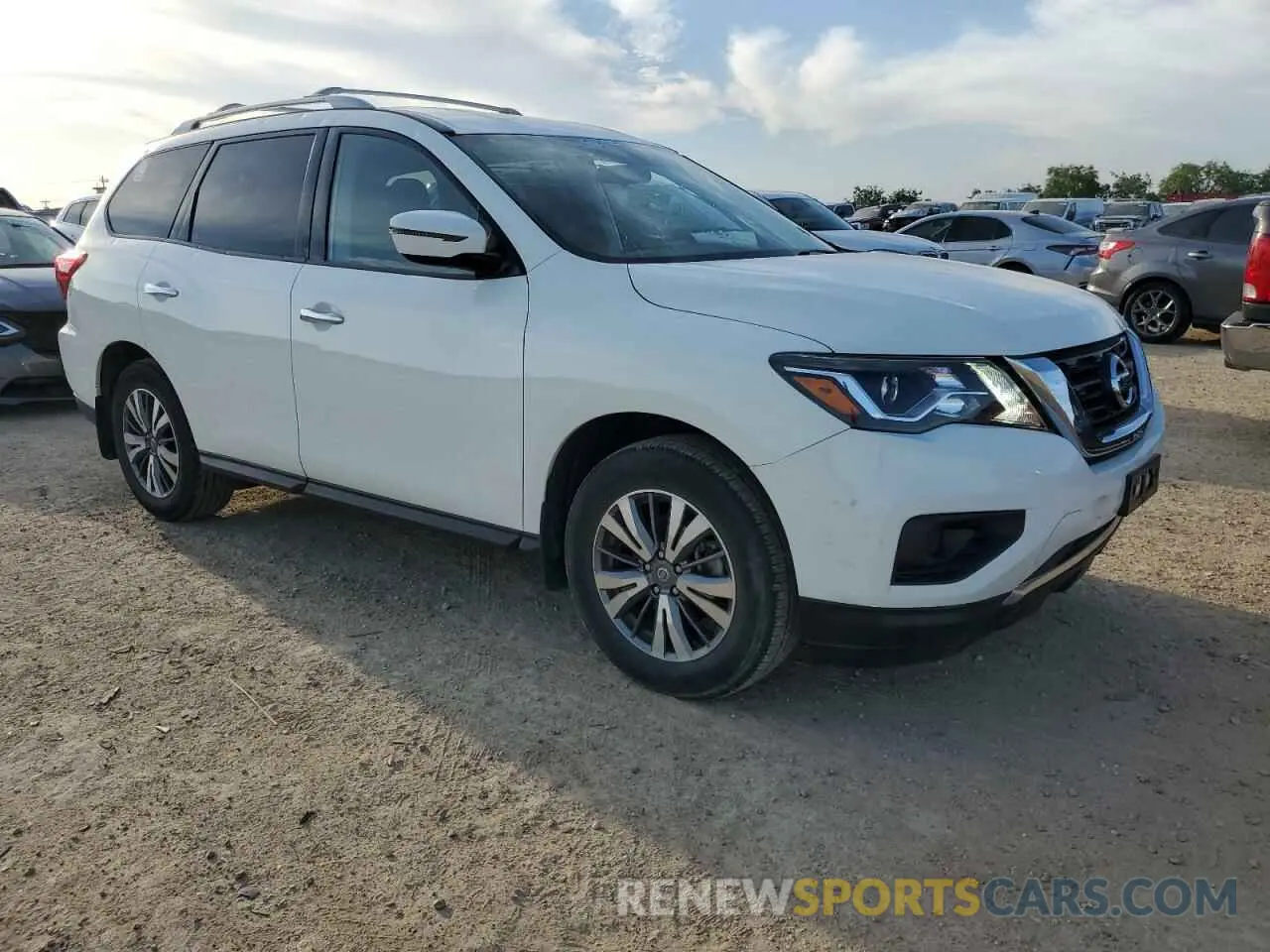 4 Photograph of a damaged car 5N1DR2AN6LC642024 NISSAN PATHFINDER 2020