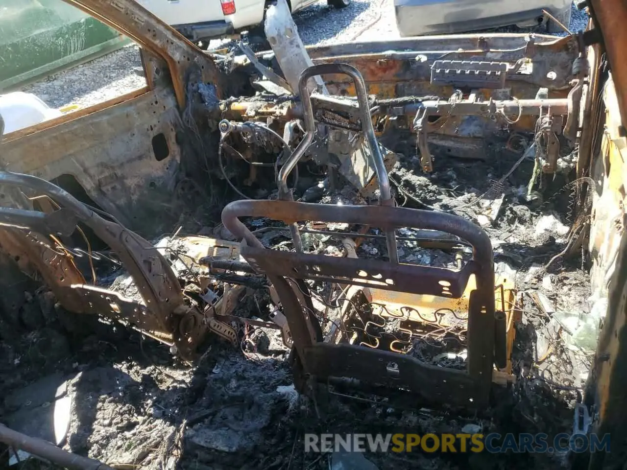 8 Photograph of a damaged car 5N1DR2AN9LC622057 NISSAN PATHFINDER 2020