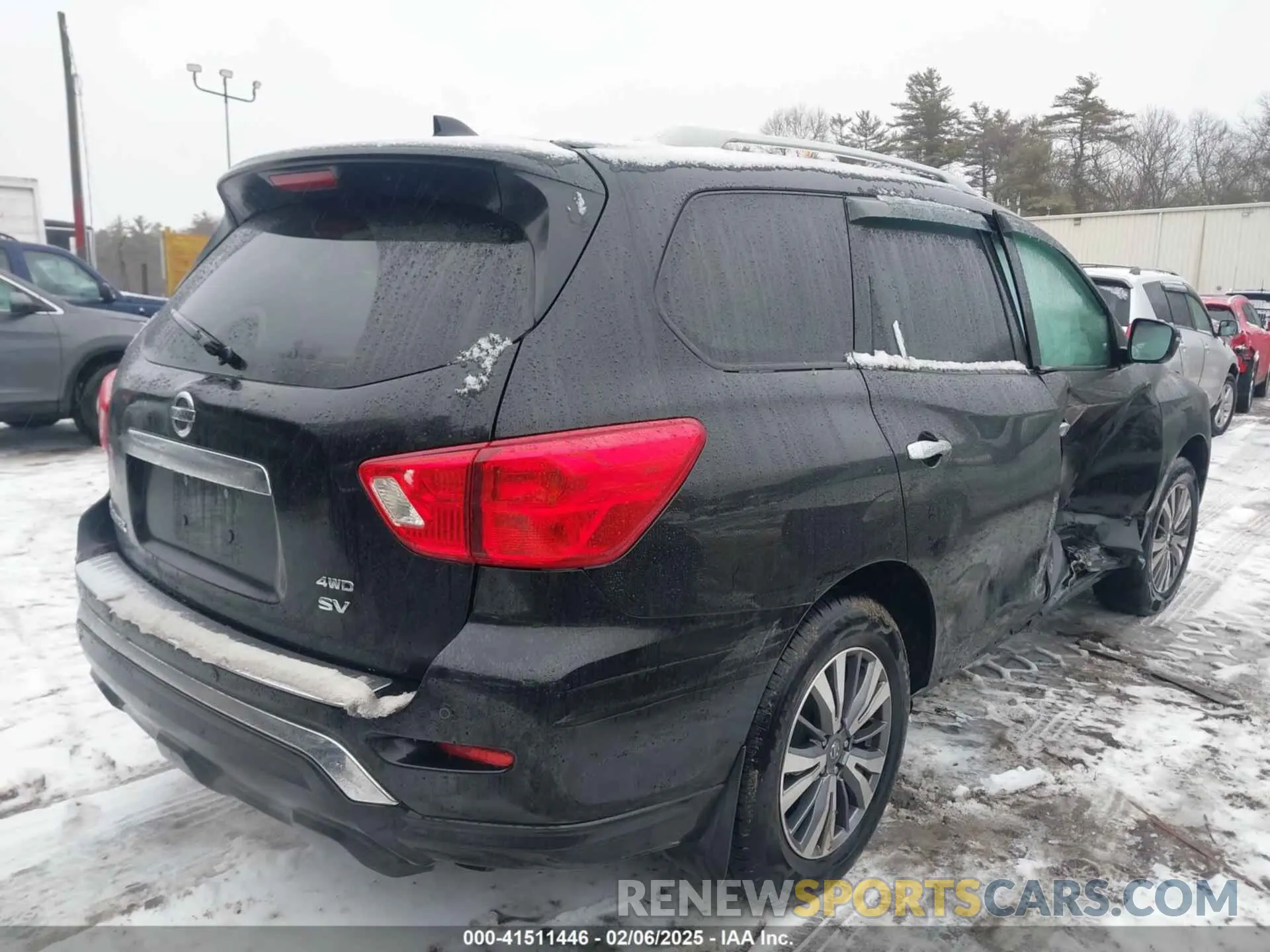 4 Photograph of a damaged car 5N1DR2BM1LC649498 NISSAN PATHFINDER 2020