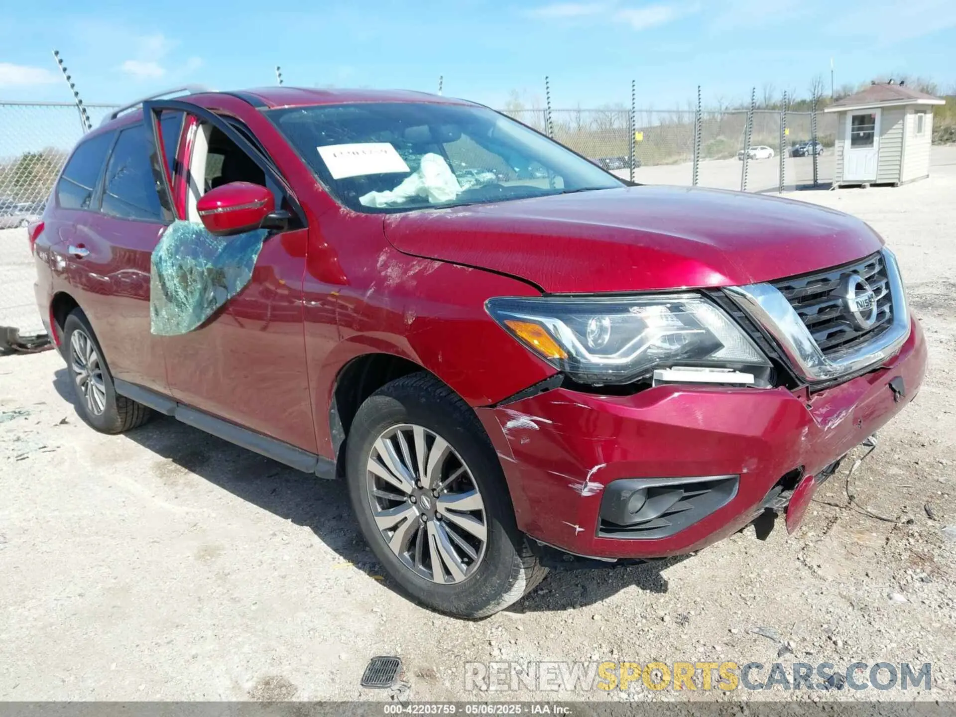 1 Photograph of a damaged car 5N1DR2BM3LC612775 NISSAN PATHFINDER 2020