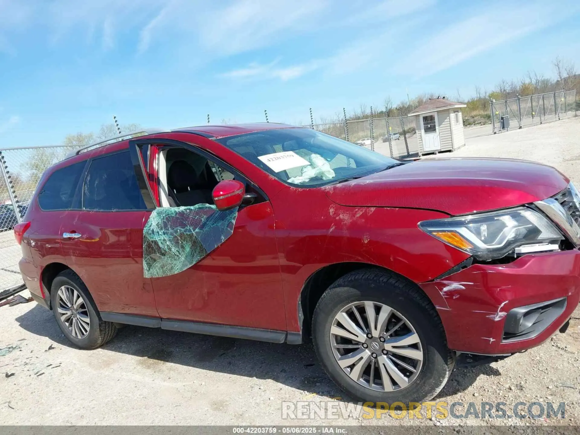 13 Photograph of a damaged car 5N1DR2BM3LC612775 NISSAN PATHFINDER 2020