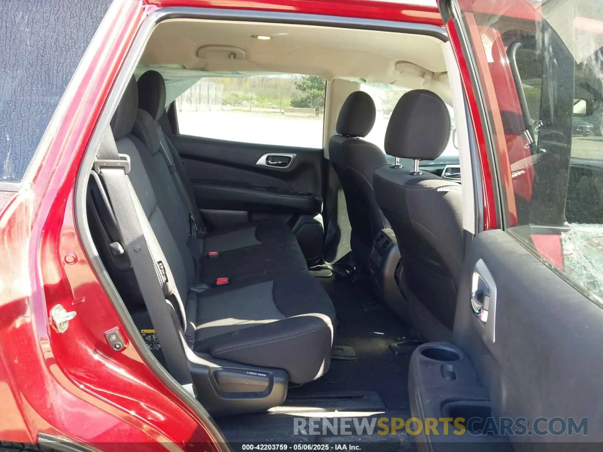 8 Photograph of a damaged car 5N1DR2BM3LC612775 NISSAN PATHFINDER 2020