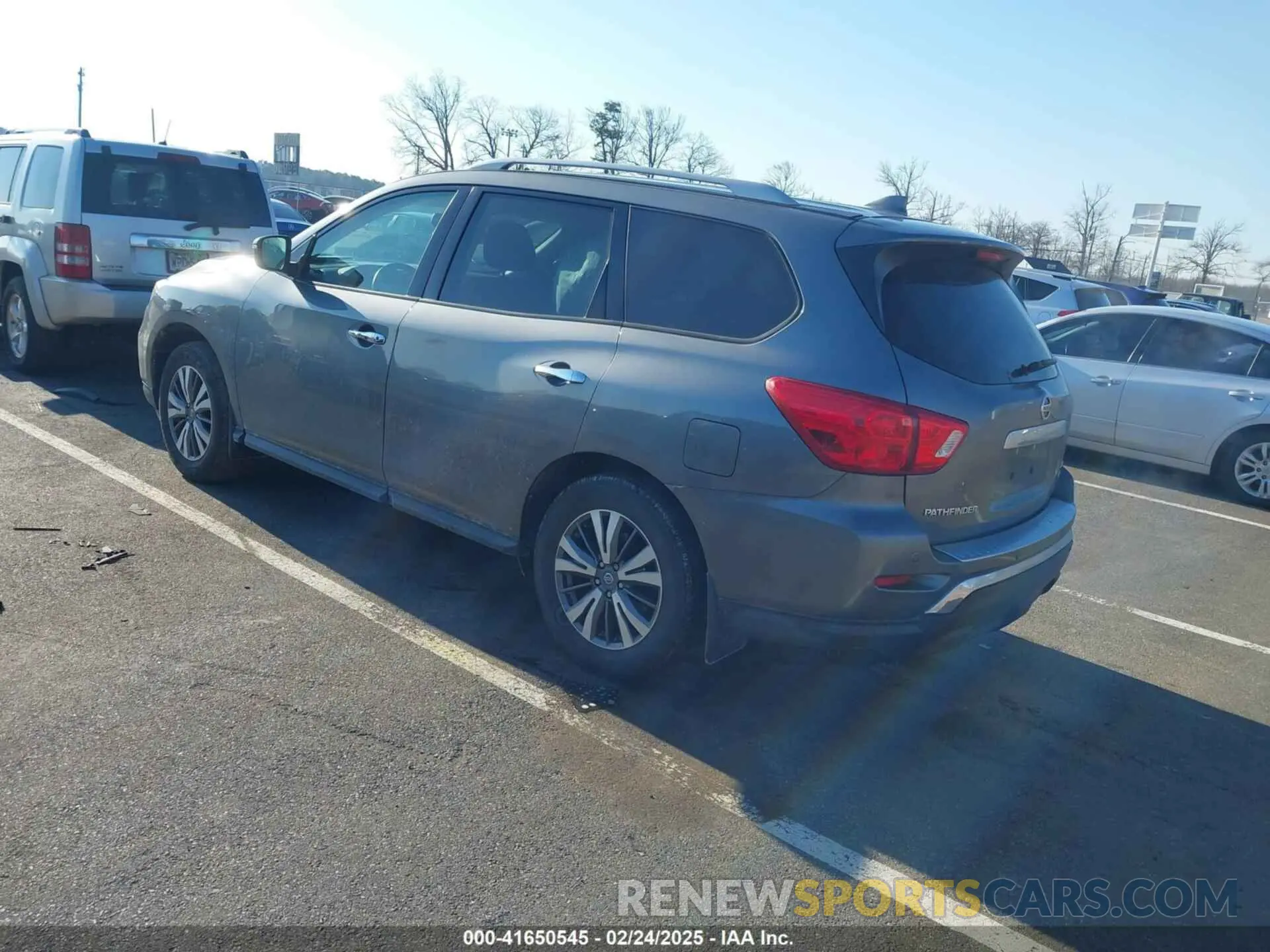 3 Photograph of a damaged car 5N1DR2BM3LC649826 NISSAN PATHFINDER 2020