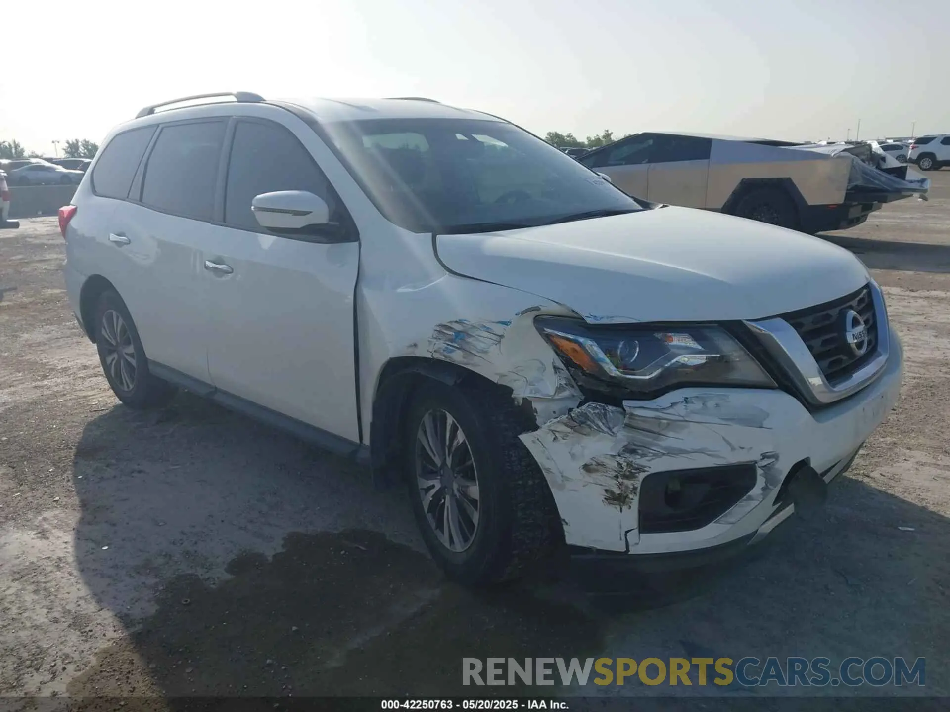 1 Photograph of a damaged car 5N1DR2BN2LC620066 NISSAN PATHFINDER 2020