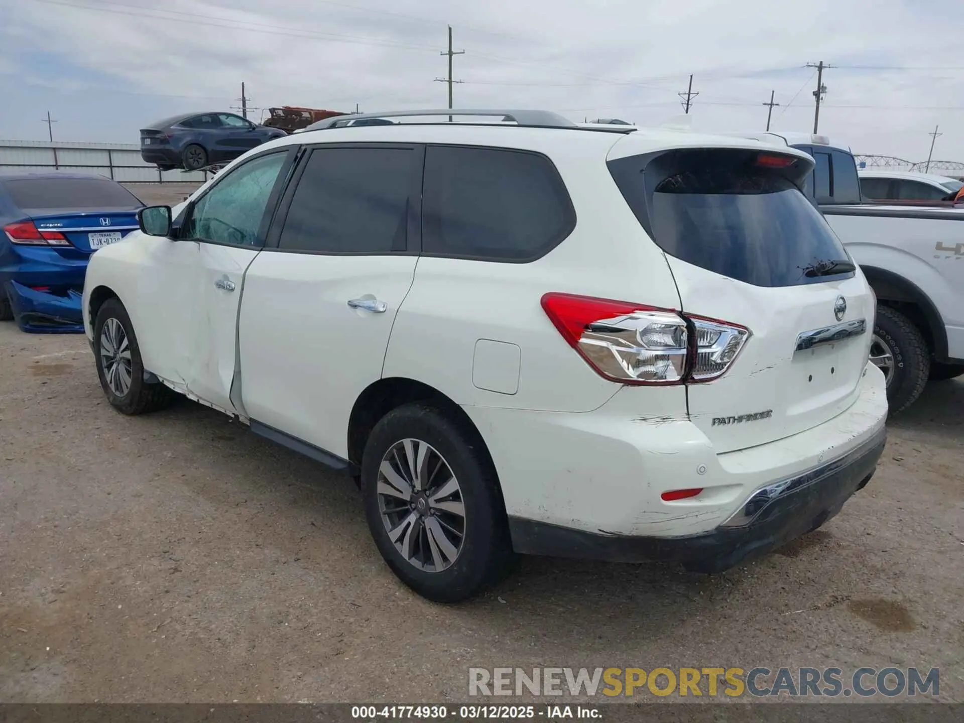 3 Photograph of a damaged car 5N1DR2BN9LC616922 NISSAN PATHFINDER 2020