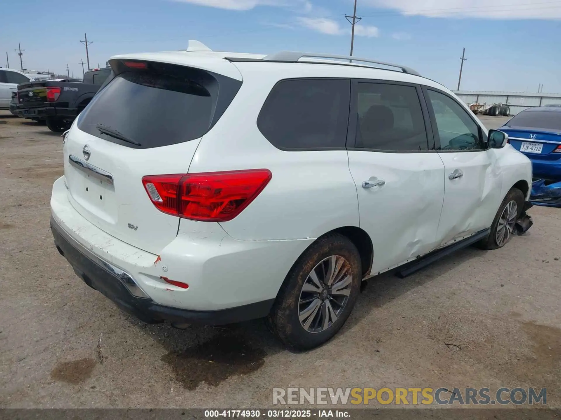 4 Photograph of a damaged car 5N1DR2BN9LC616922 NISSAN PATHFINDER 2020