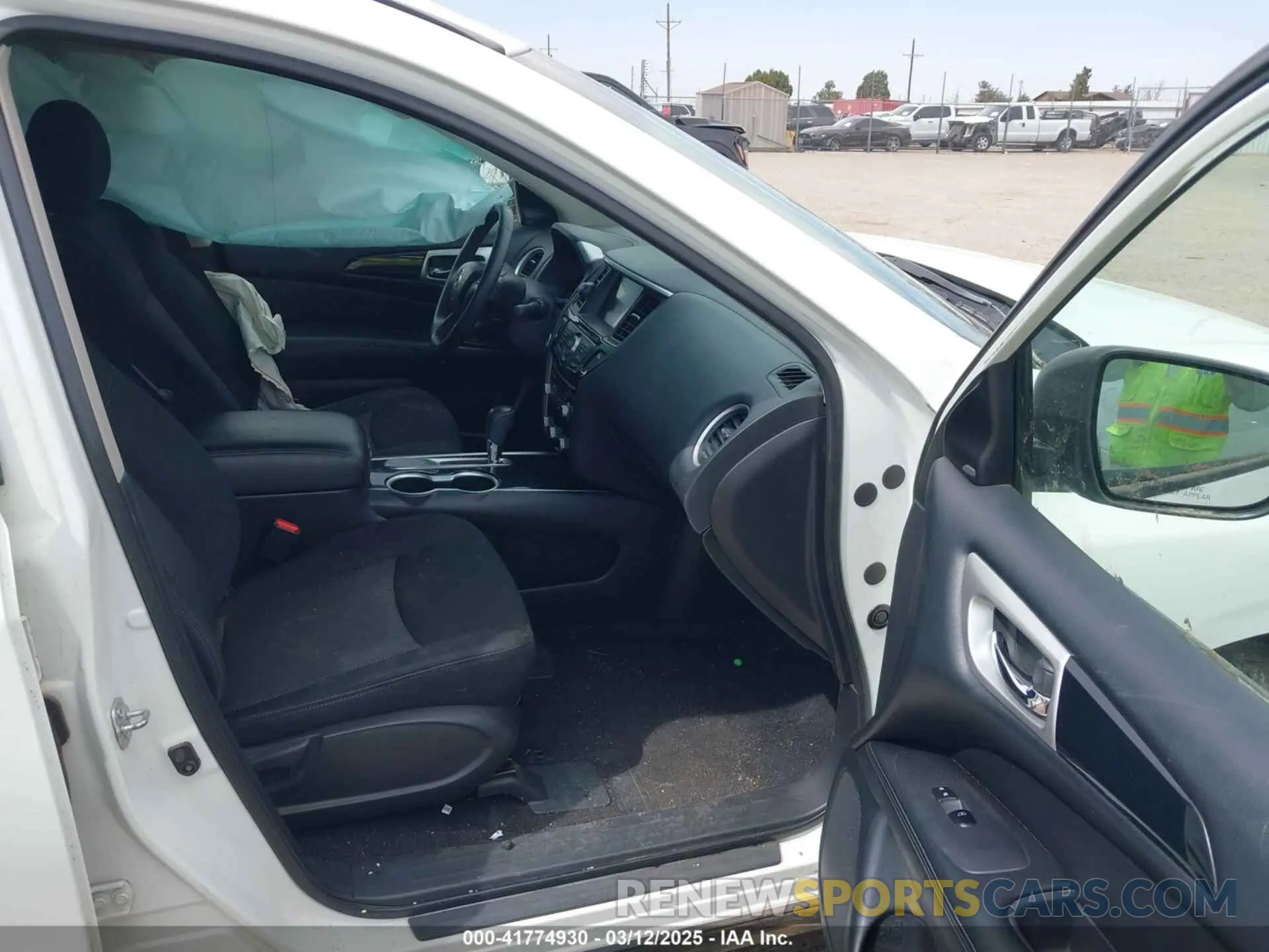 5 Photograph of a damaged car 5N1DR2BN9LC616922 NISSAN PATHFINDER 2020