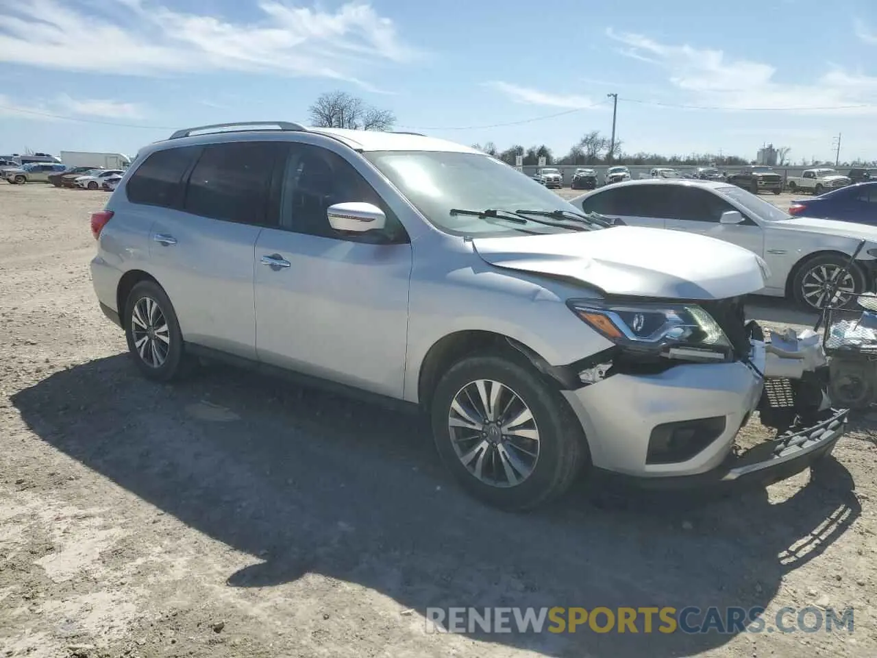 4 Photograph of a damaged car 5N1DR2CM0LC604745 NISSAN PATHFINDER 2020