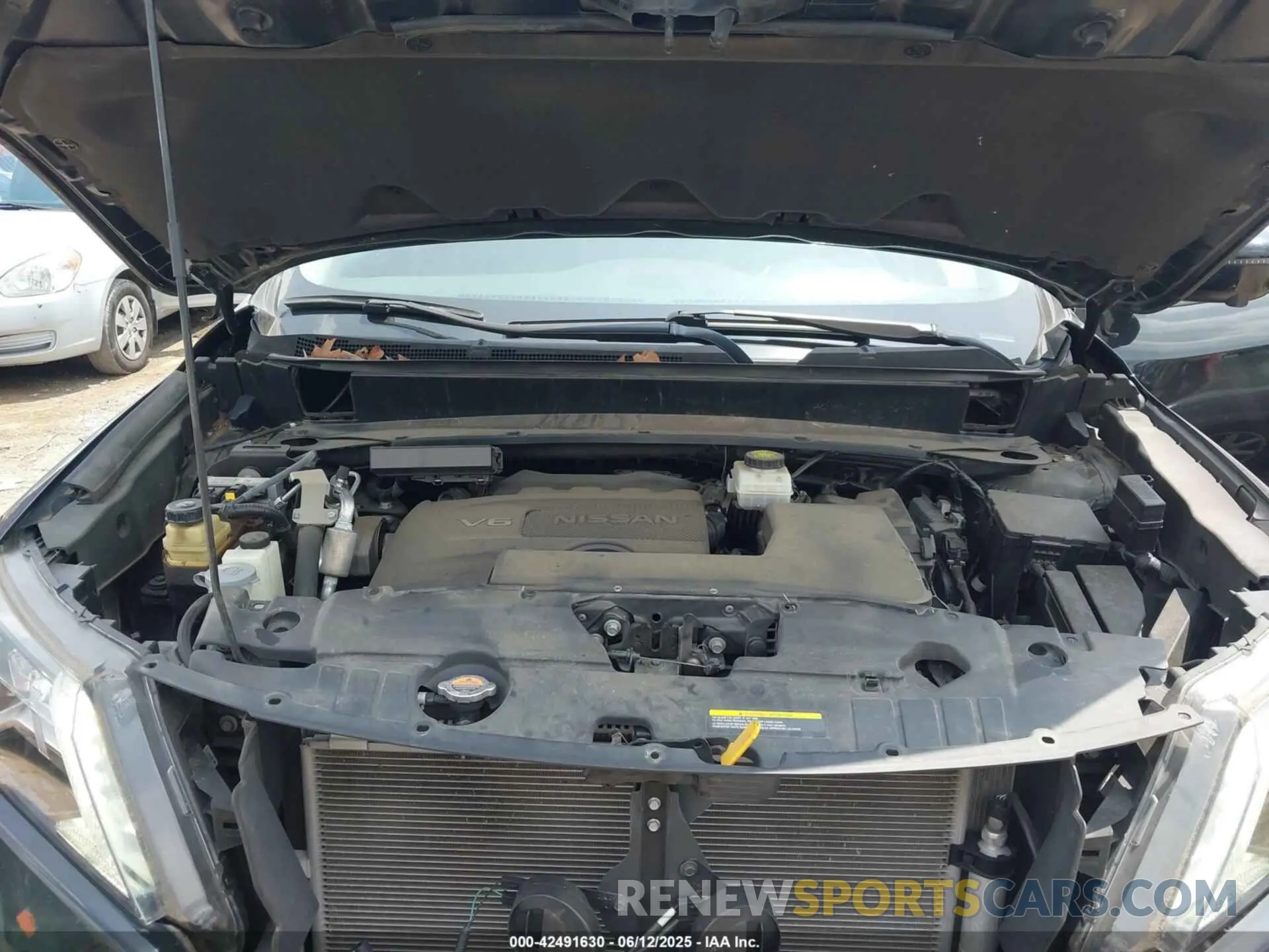 10 Photograph of a damaged car 5N1DR2CM3LC617523 NISSAN PATHFINDER 2020