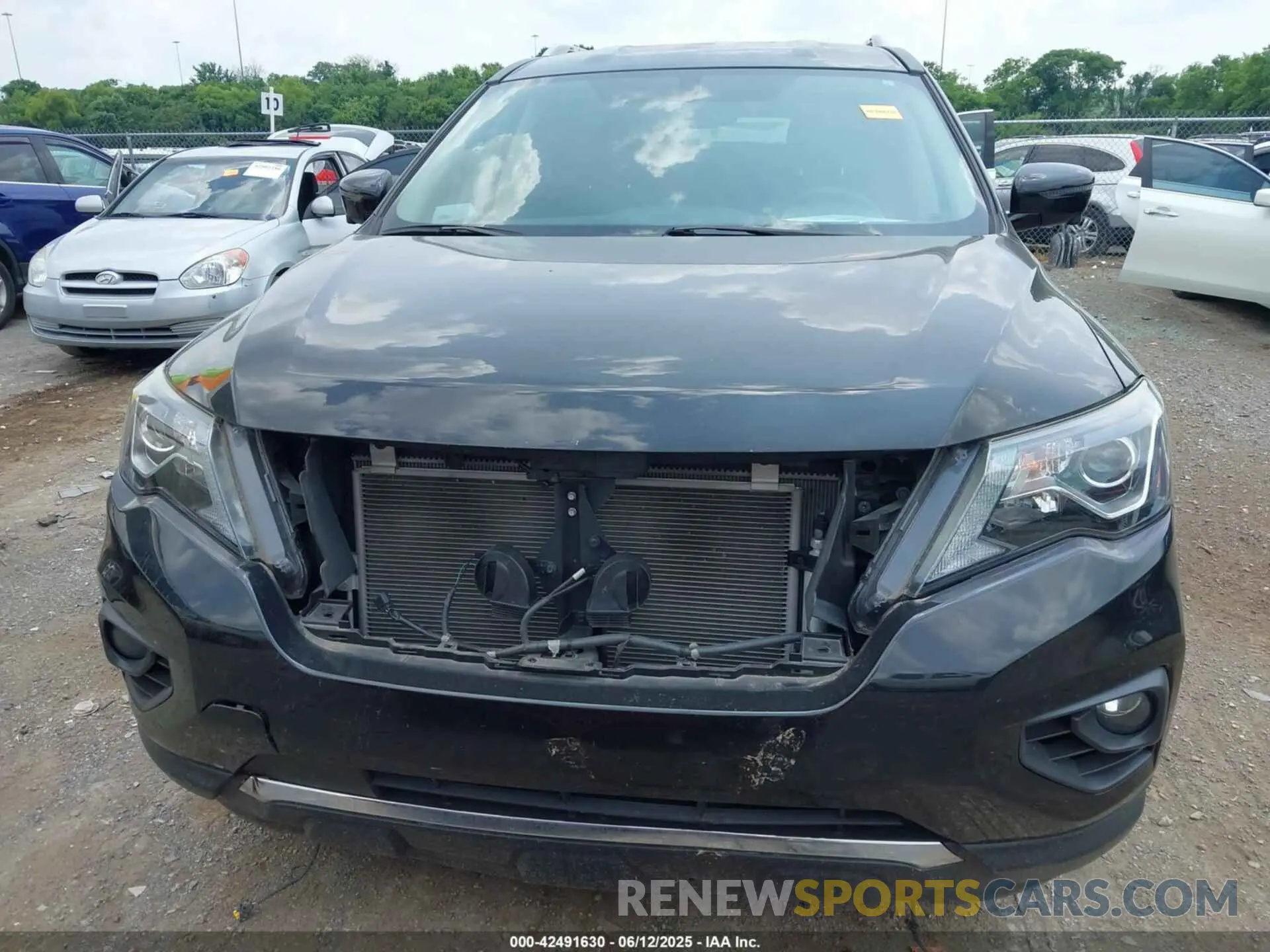 12 Photograph of a damaged car 5N1DR2CM3LC617523 NISSAN PATHFINDER 2020