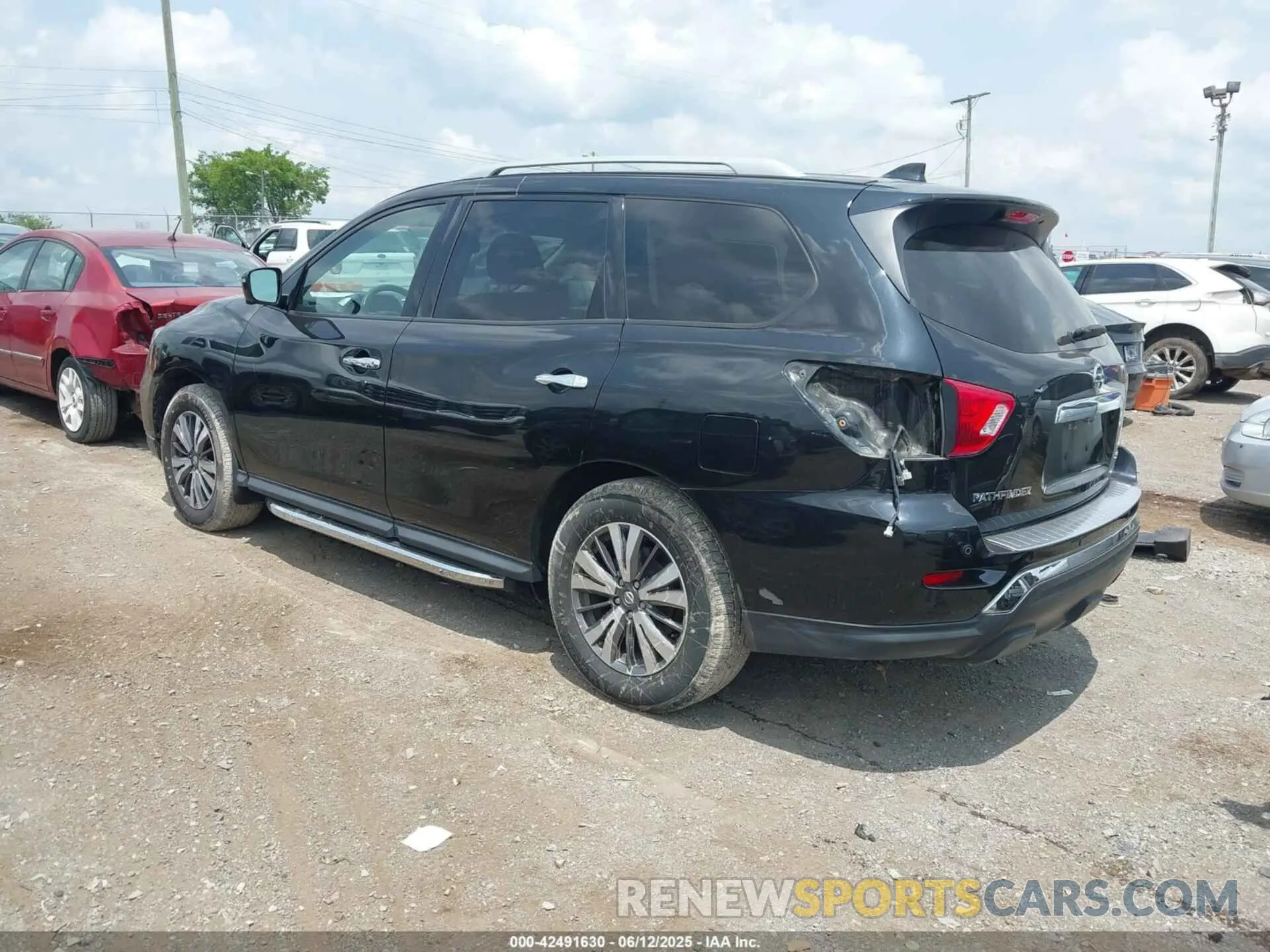 3 Photograph of a damaged car 5N1DR2CM3LC617523 NISSAN PATHFINDER 2020