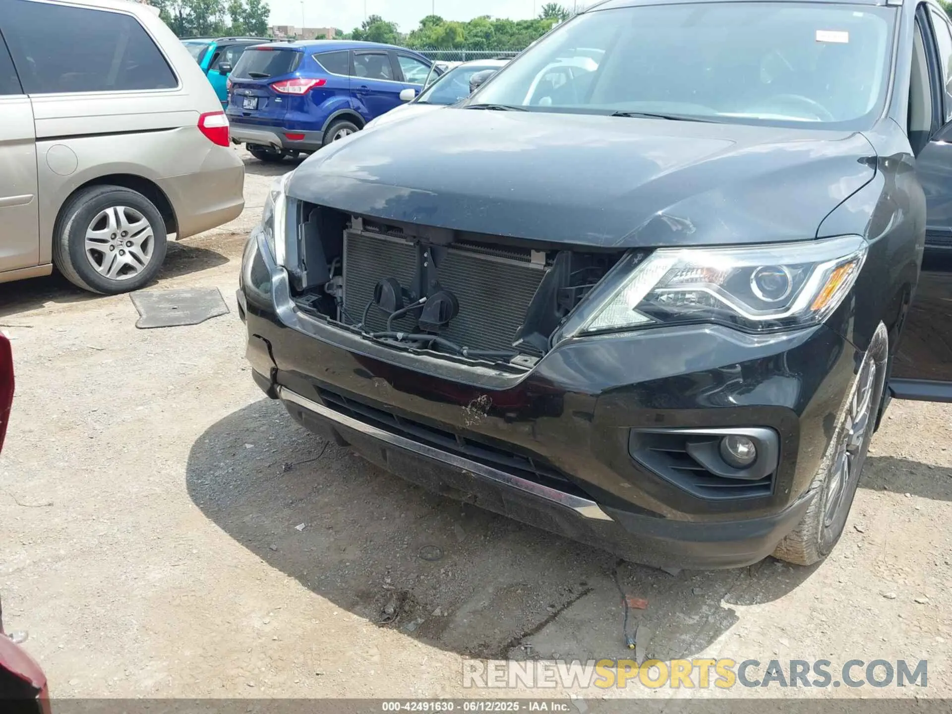 6 Photograph of a damaged car 5N1DR2CM3LC617523 NISSAN PATHFINDER 2020