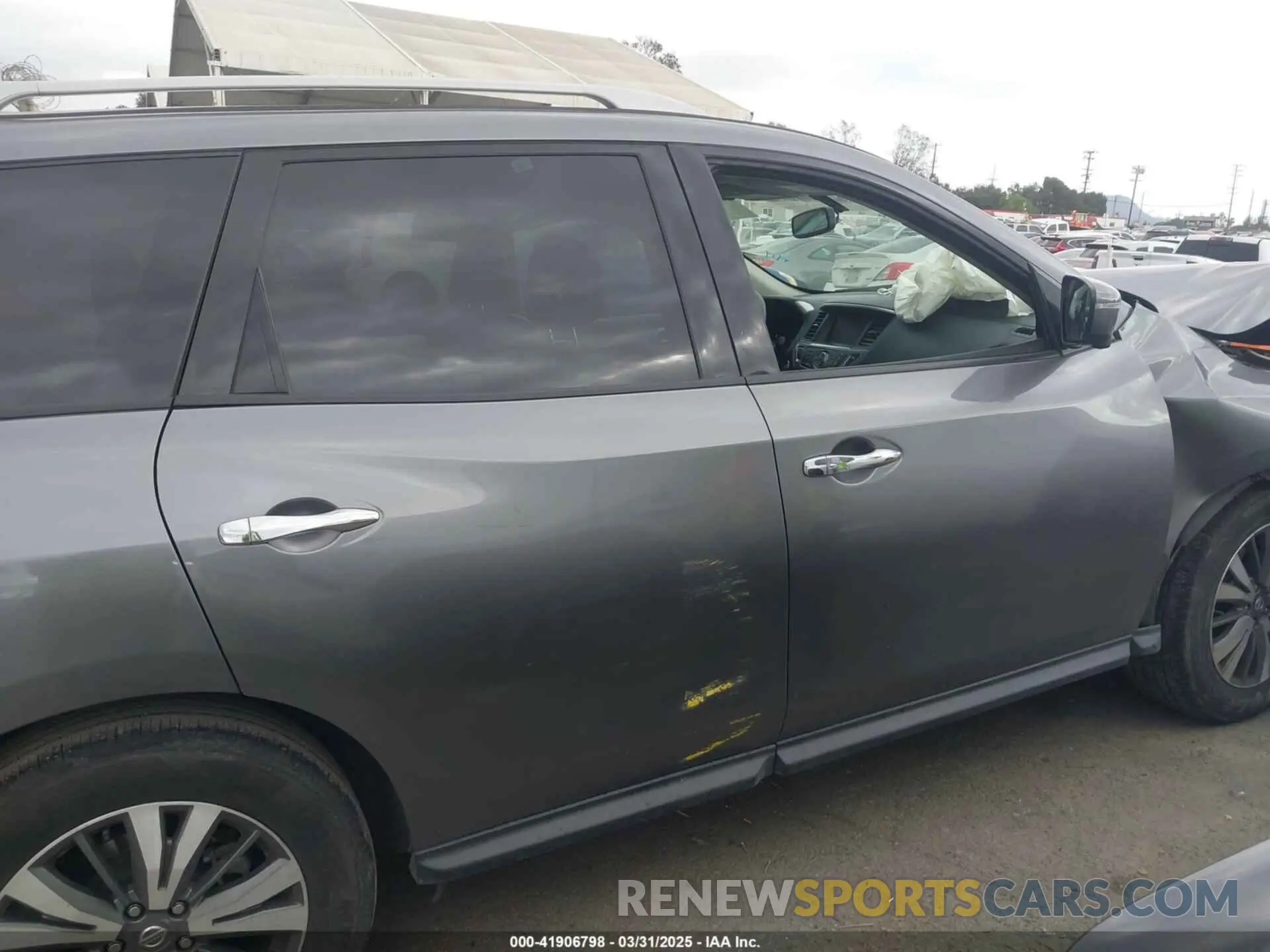 13 Photograph of a damaged car 5N1DR2CM4LC594656 NISSAN PATHFINDER 2020