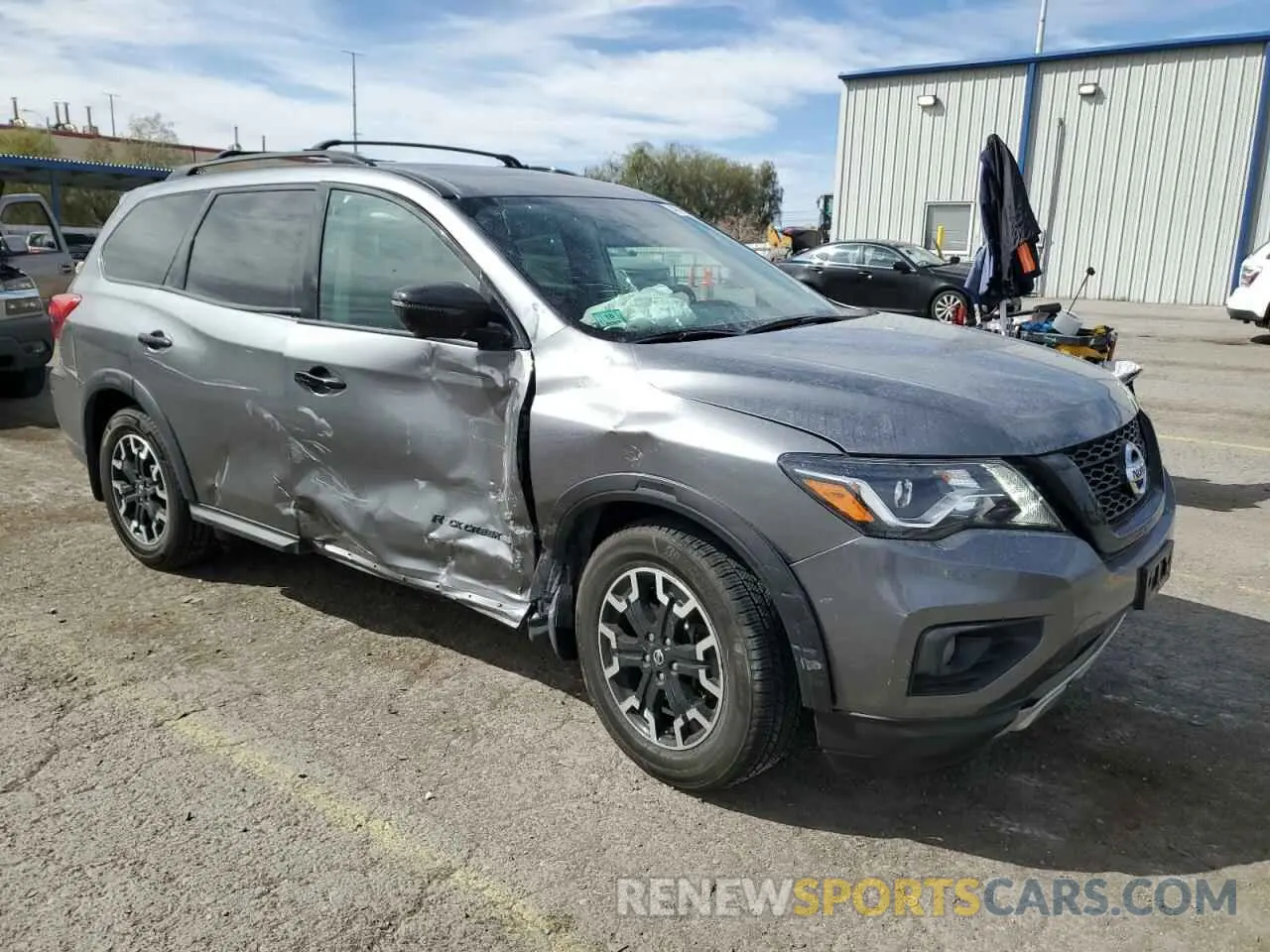 4 Photograph of a damaged car 5N1DR2CM5LC632430 NISSAN PATHFINDER 2020