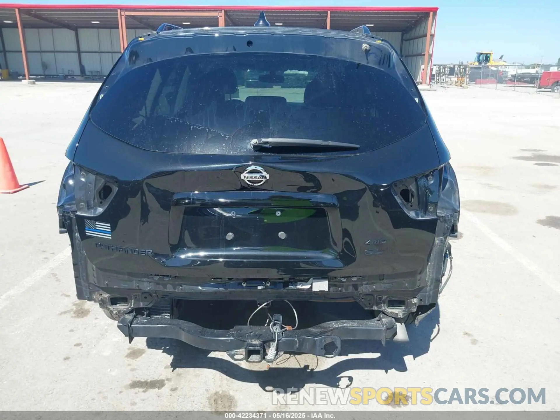 17 Photograph of a damaged car 5N1DR2CM5LC639961 NISSAN PATHFINDER 2020