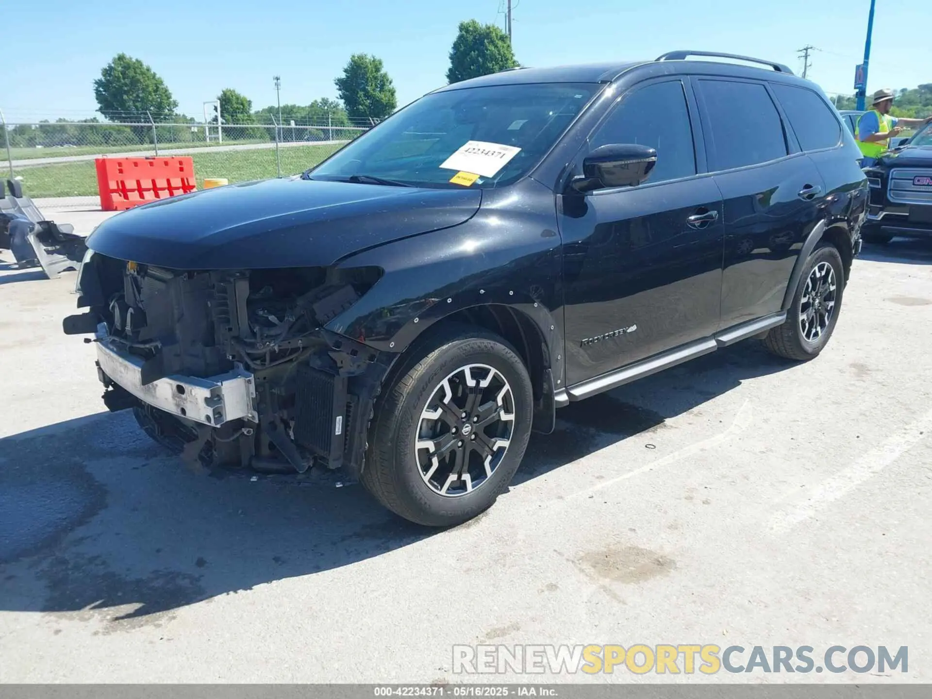2 Photograph of a damaged car 5N1DR2CM5LC639961 NISSAN PATHFINDER 2020