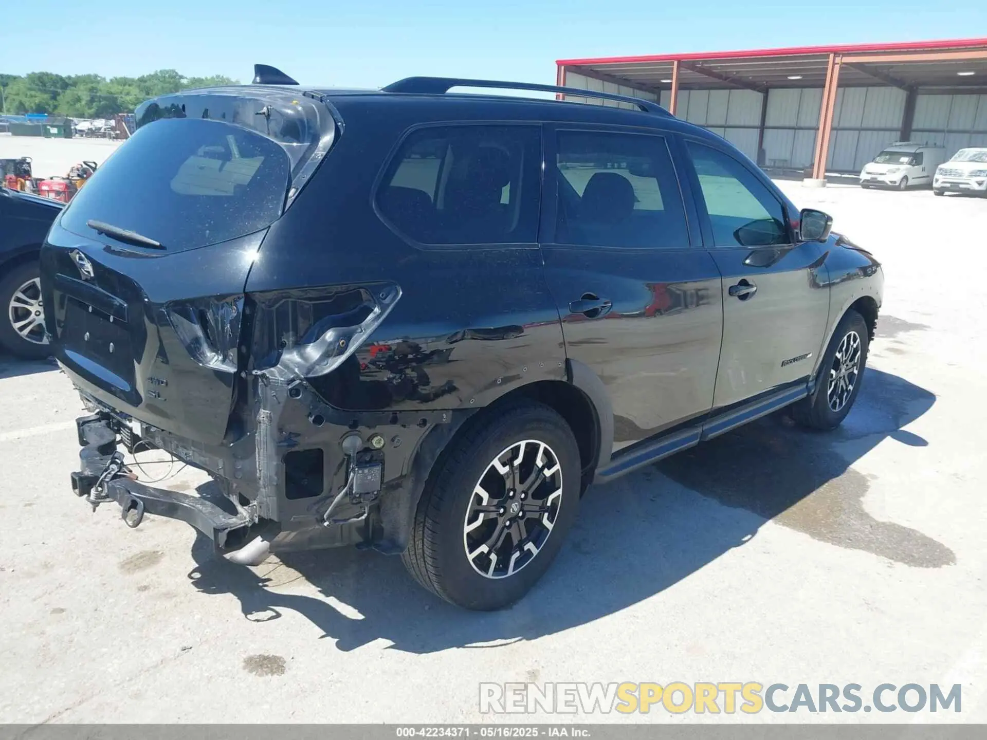 4 Photograph of a damaged car 5N1DR2CM5LC639961 NISSAN PATHFINDER 2020
