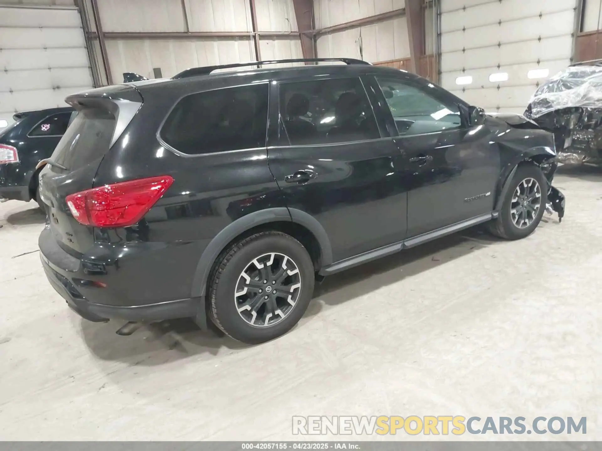 4 Photograph of a damaged car 5N1DR2CM8LC618506 NISSAN PATHFINDER 2020