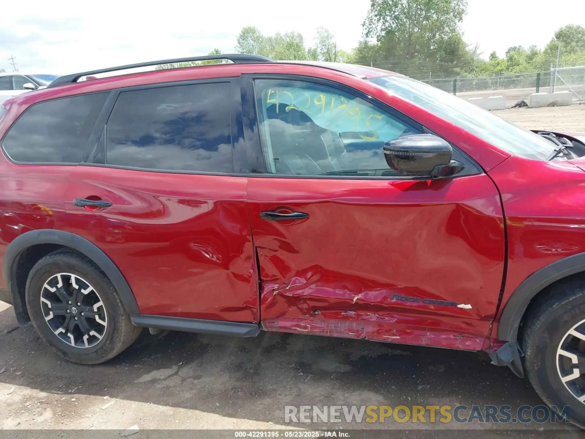 13 Photograph of a damaged car 5N1DR2CM9LC632608 NISSAN PATHFINDER 2020