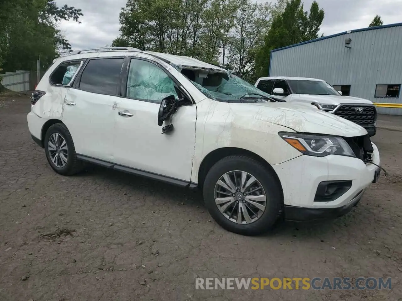4 Photograph of a damaged car 5N1DR2CN6LC607979 NISSAN PATHFINDER 2020