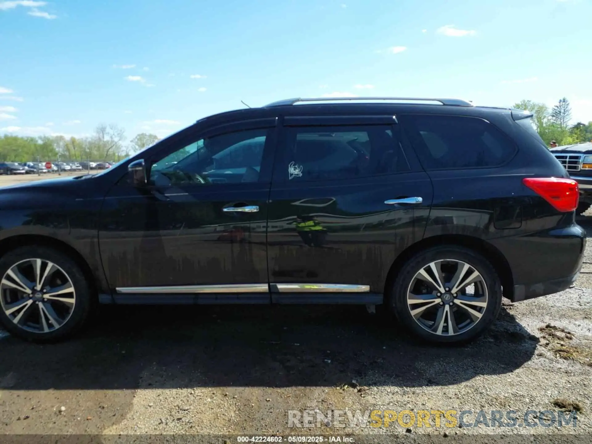 14 Photograph of a damaged car 5N1DR2DM6LC580398 NISSAN PATHFINDER 2020