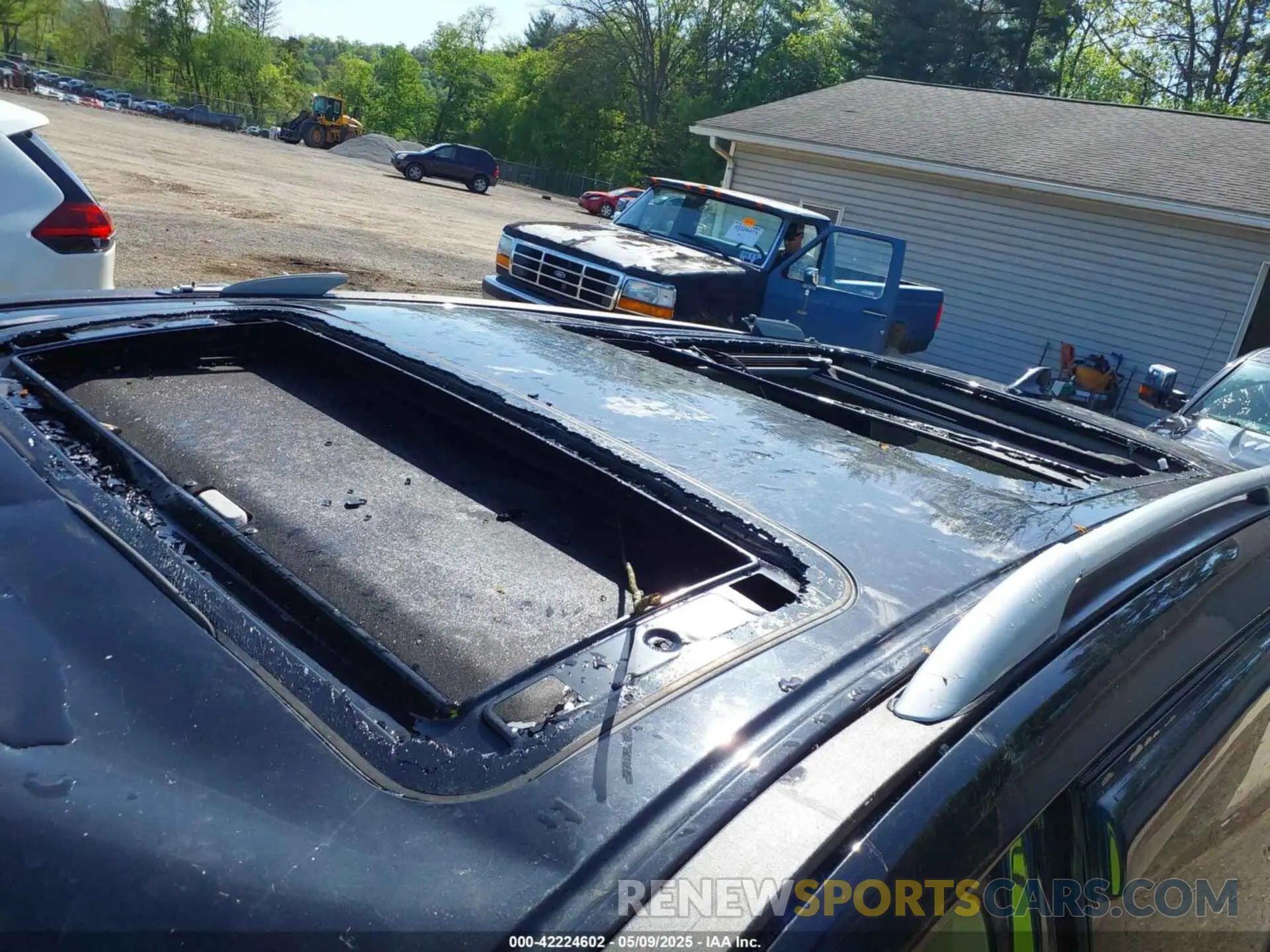 6 Photograph of a damaged car 5N1DR2DM6LC580398 NISSAN PATHFINDER 2020