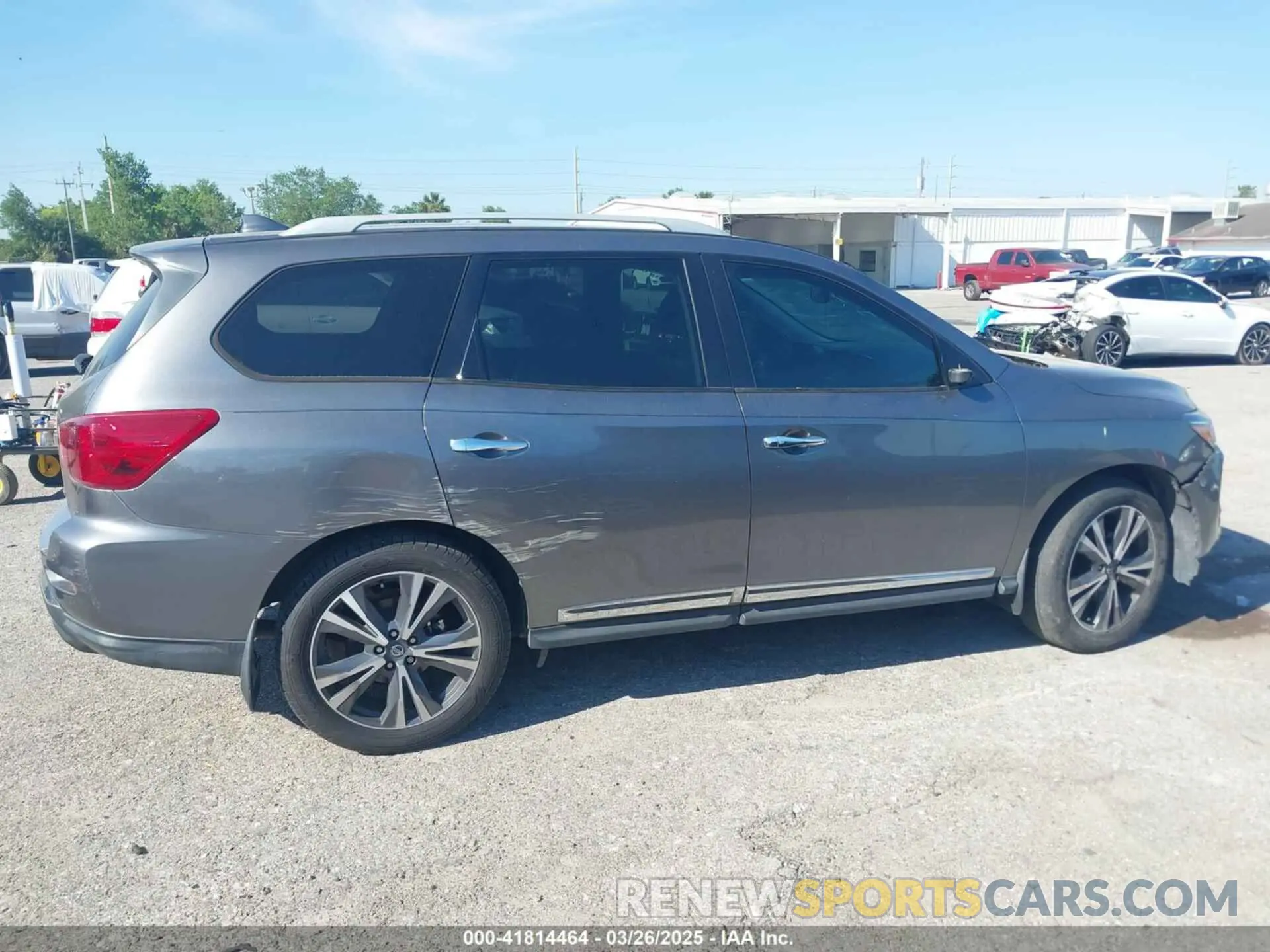 13 Photograph of a damaged car 5N1DR2DM9LC605276 NISSAN PATHFINDER 2020