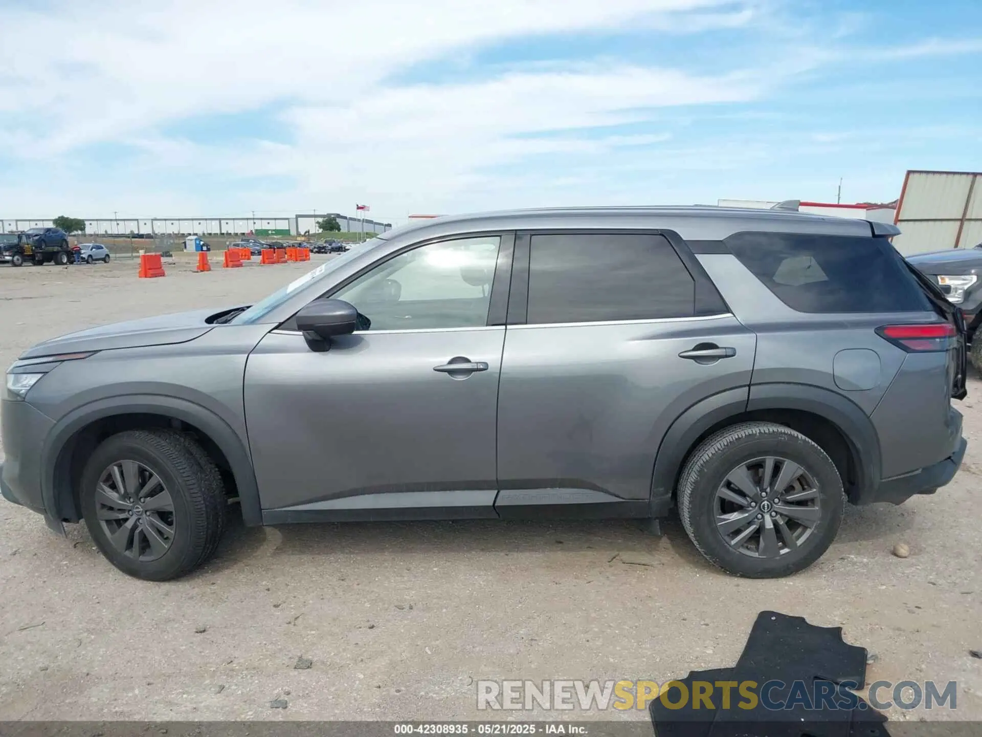 14 Photograph of a damaged car 5N1DR3AA9NC206564 NISSAN PATHFINDER 2022