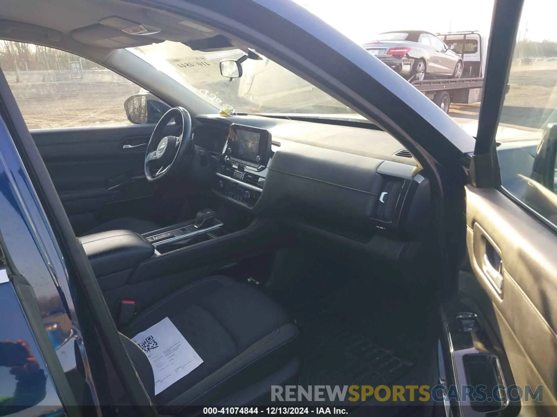 5 Photograph of a damaged car 5N1DR3BA2NC216478 NISSAN PATHFINDER 2022