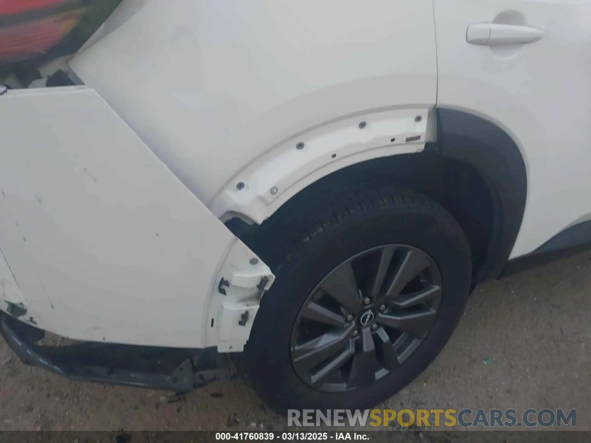 19 Photograph of a damaged car 5N1DR3BA4NC223741 NISSAN PATHFINDER 2022