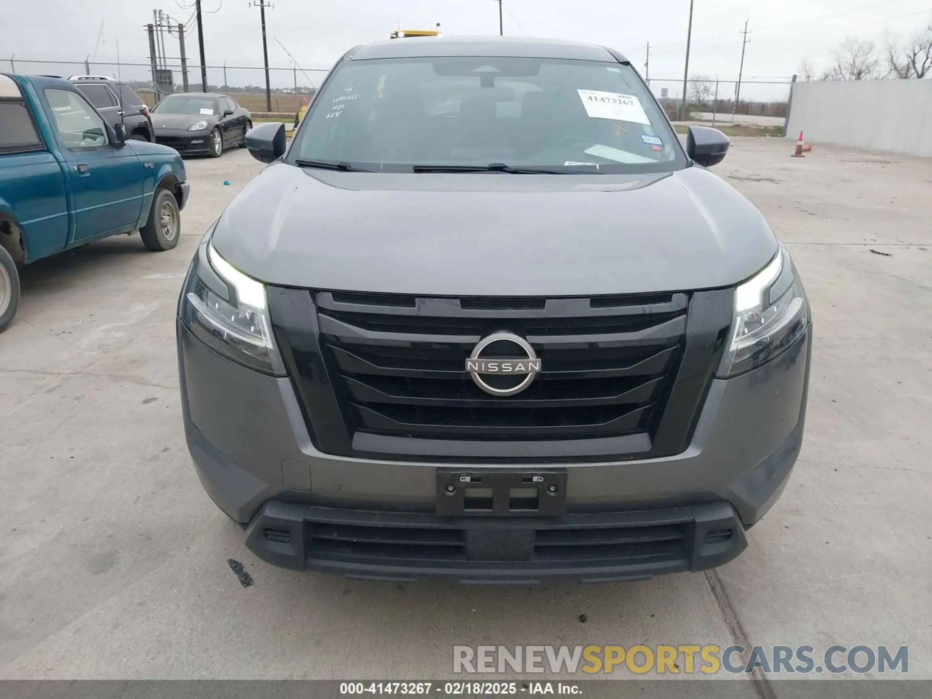 12 Photograph of a damaged car 5N1DR3BA7NC249525 NISSAN PATHFINDER 2022