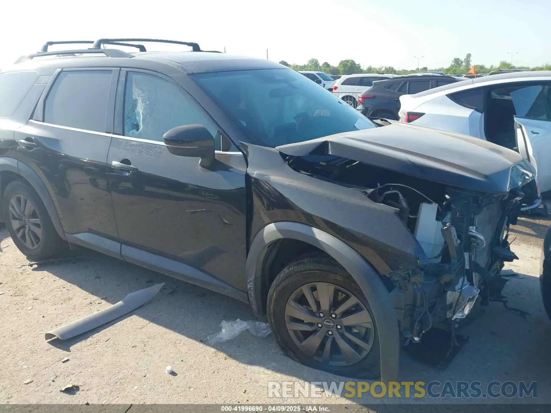 1 Photograph of a damaged car 5N1DR3BA9NC218275 NISSAN PATHFINDER 2022
