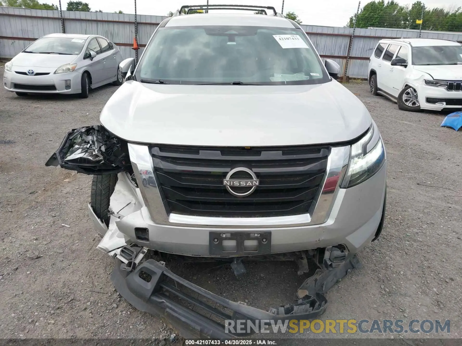 6 Photograph of a damaged car 5N1DR3BC6NC241692 NISSAN PATHFINDER 2022