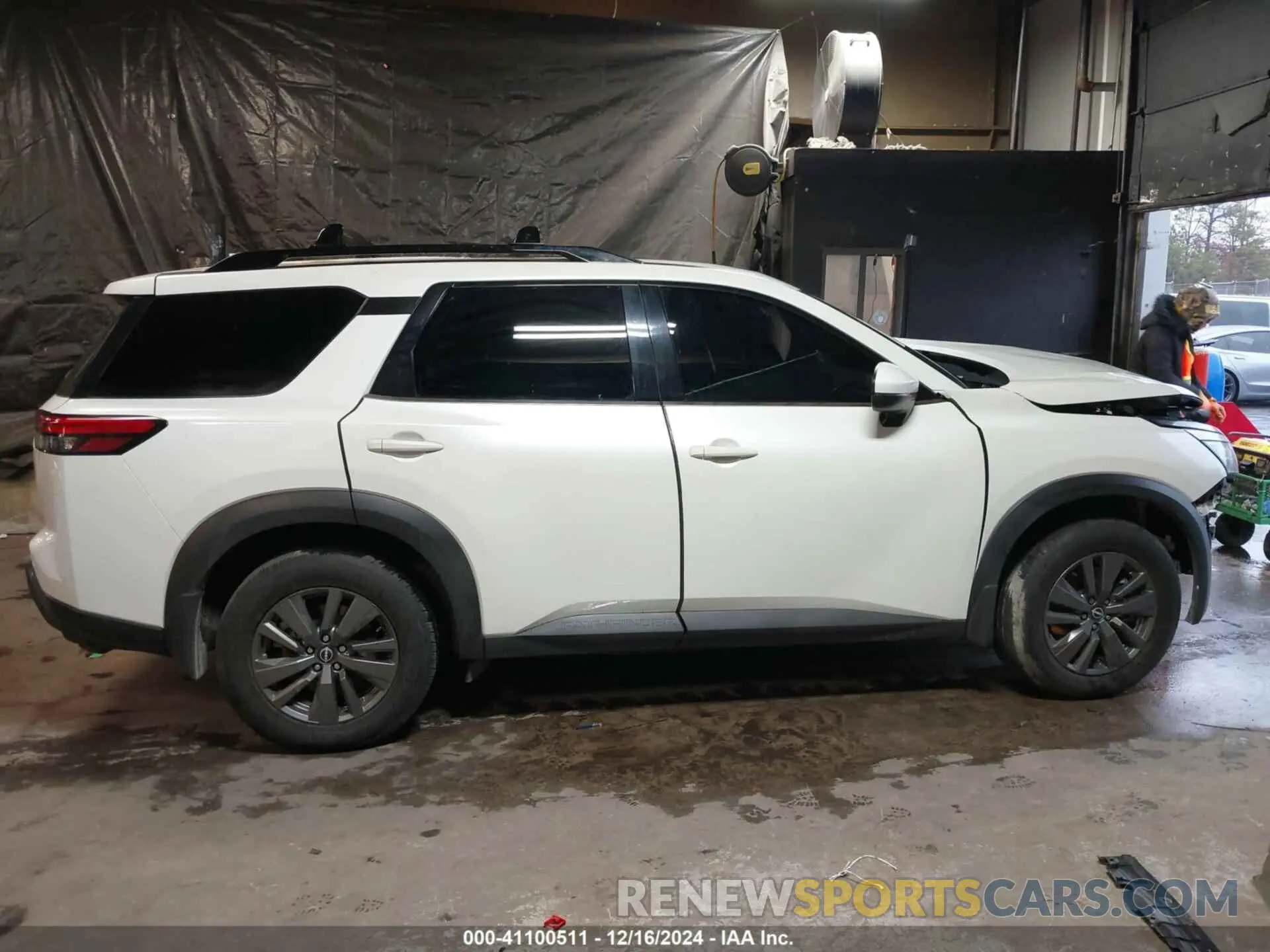12 Photograph of a damaged car 5N1DR3BD2NC205295 NISSAN PATHFINDER 2022