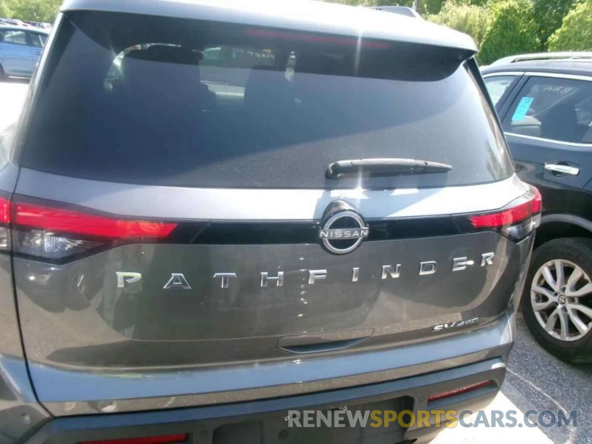 7 Photograph of a damaged car 5N1DR3BD9NC251268 NISSAN PATHFINDER 2022
