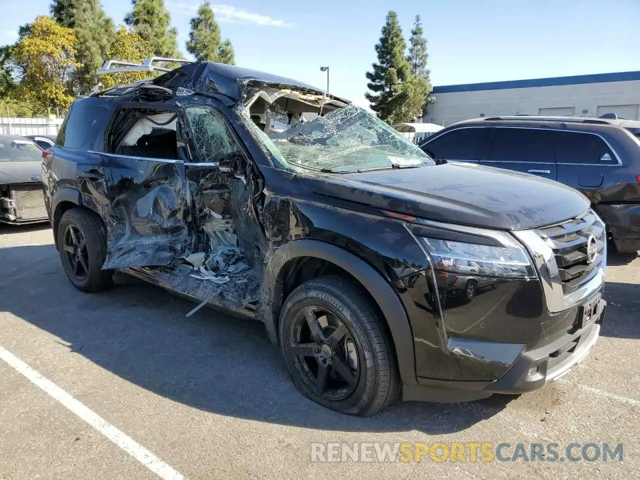 4 Photograph of a damaged car 5N1DR3CA5NC253815 NISSAN PATHFINDER 2022