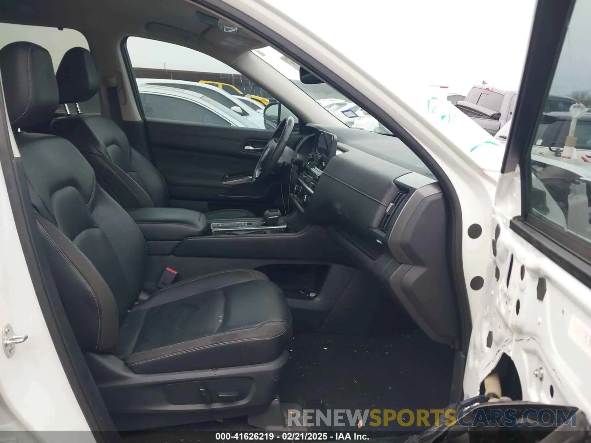 5 Photograph of a damaged car 5N1DR3CA6NC248462 NISSAN PATHFINDER 2022