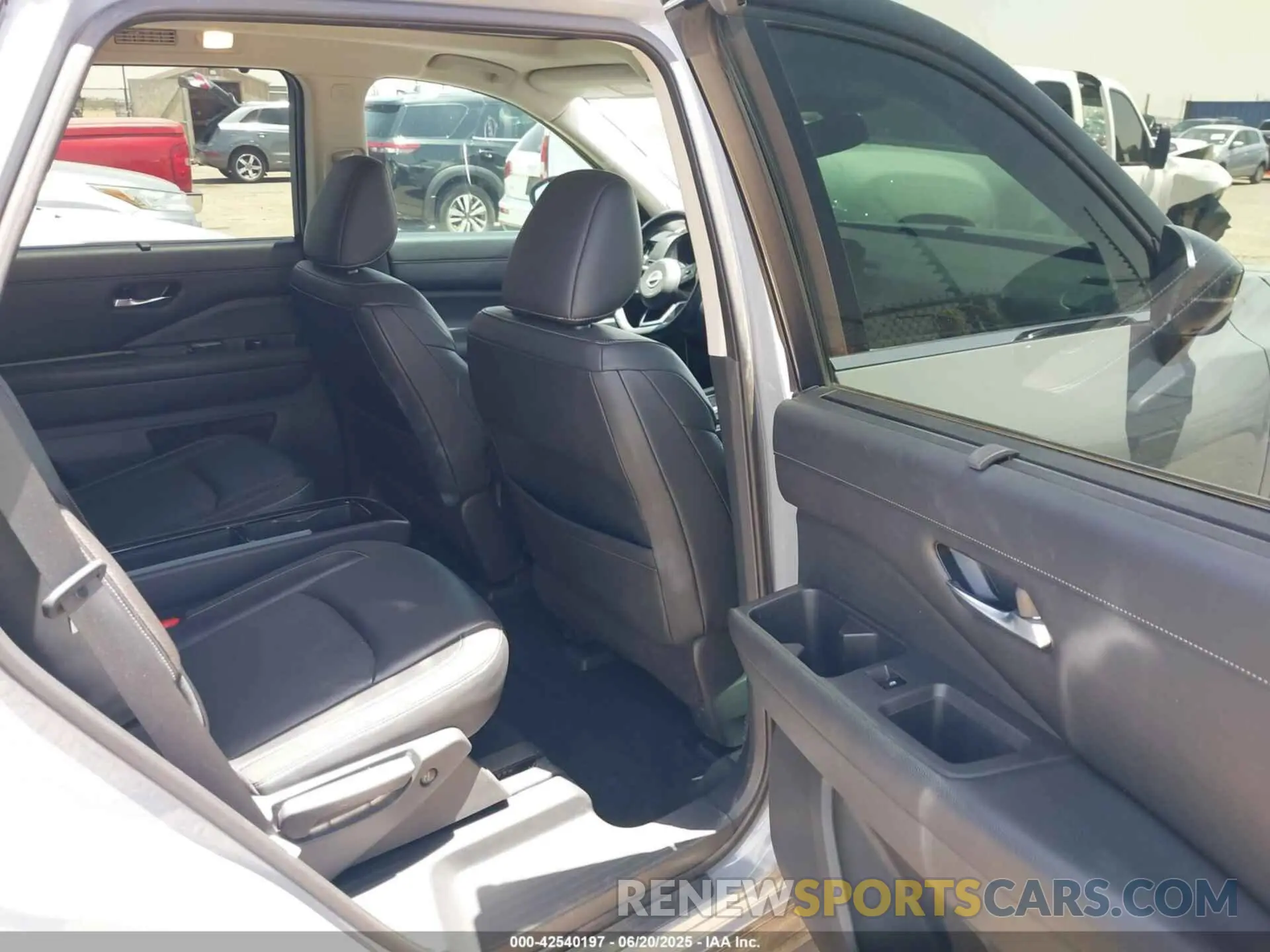 8 Фотография поврежденного автомобиля 5N1DR3CB3NC203813 NISSAN PATHFINDER 2022