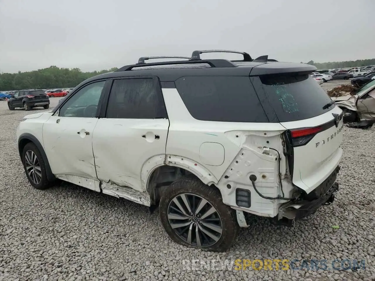2 Photograph of a damaged car 5N1DR3DH8NC206161 NISSAN PATHFINDER 2022