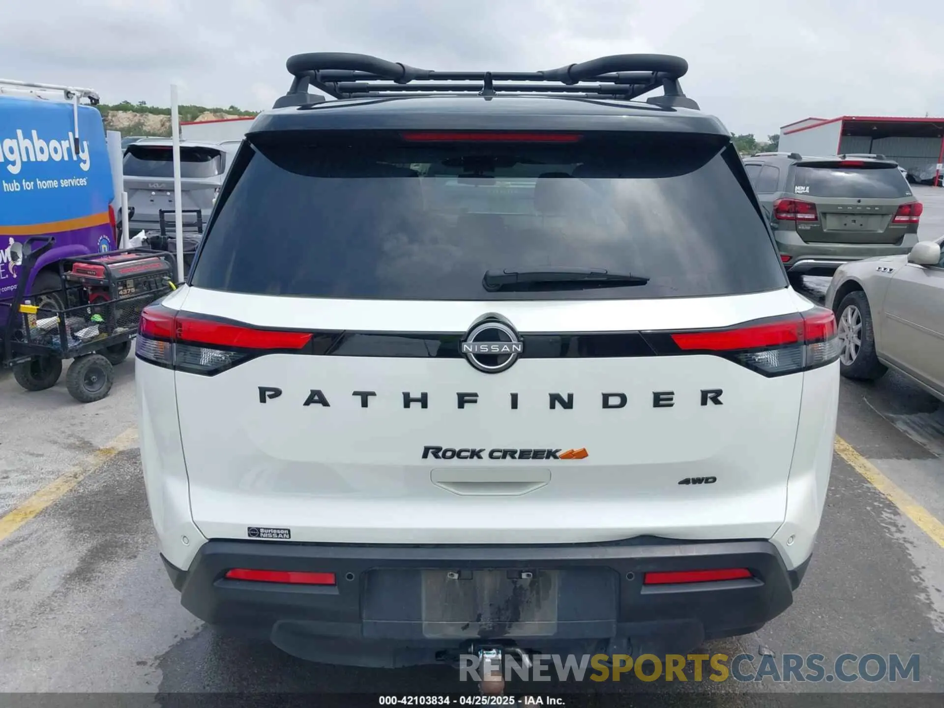 17 Photograph of a damaged car 5N1DR3BD3PC230595 NISSAN PATHFINDER 2023