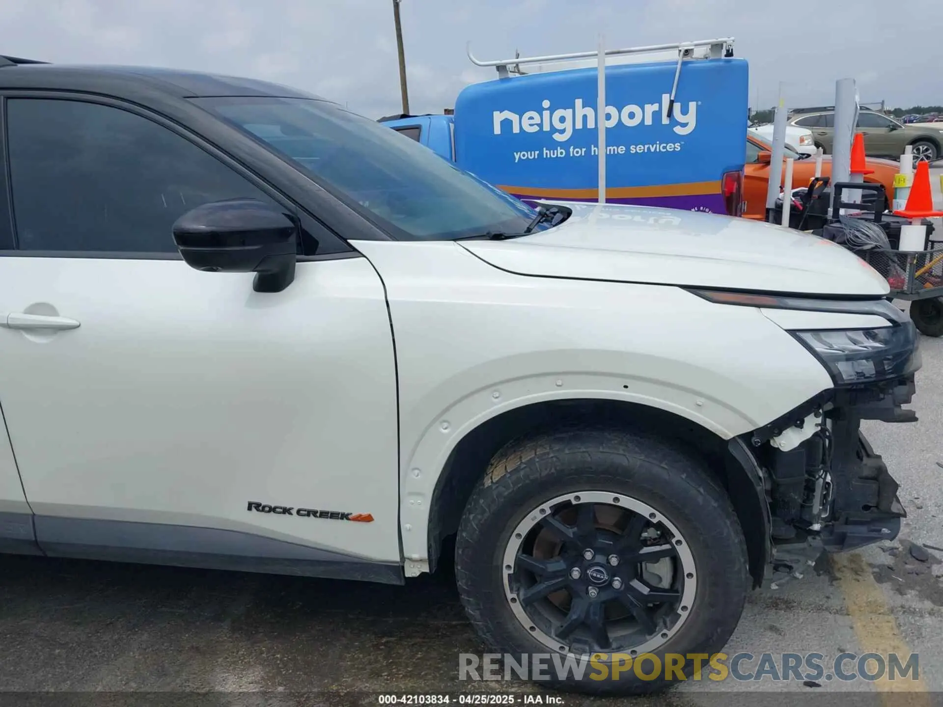 19 Photograph of a damaged car 5N1DR3BD3PC230595 NISSAN PATHFINDER 2023
